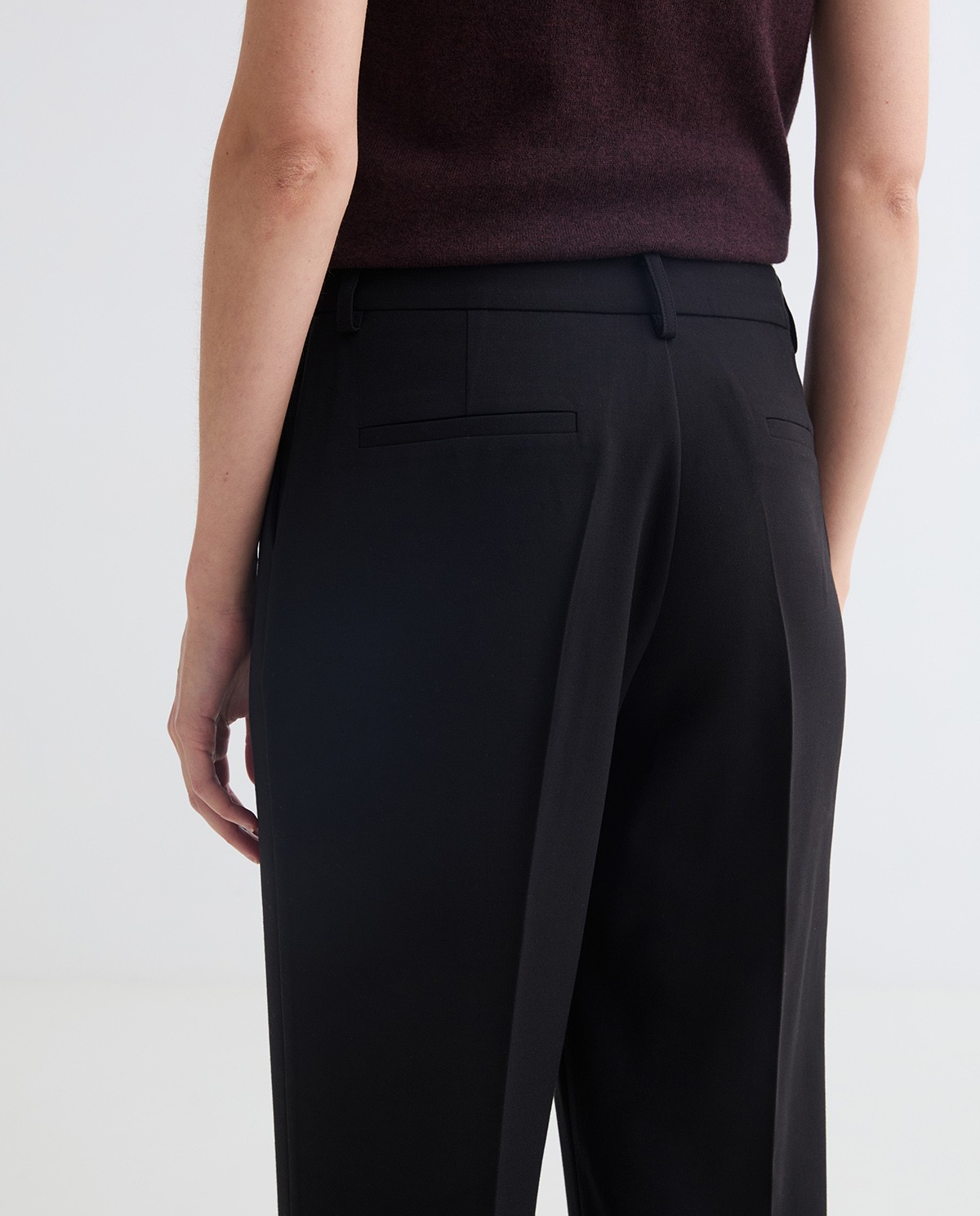 Black straight trousers removable skirt woman Yerse - Front view 9