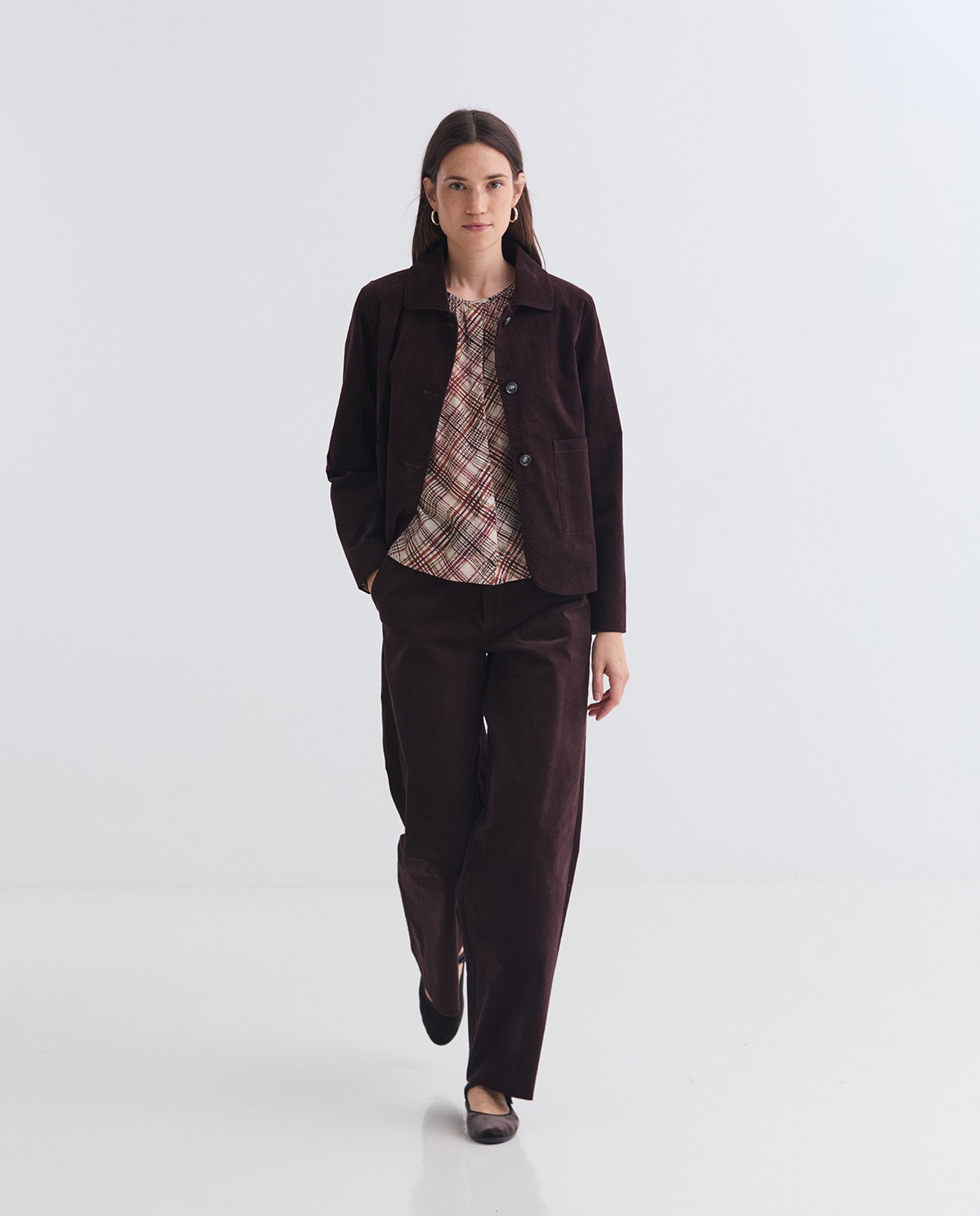 Chocolate wide velvet trousers woman Yerse - Front view 9