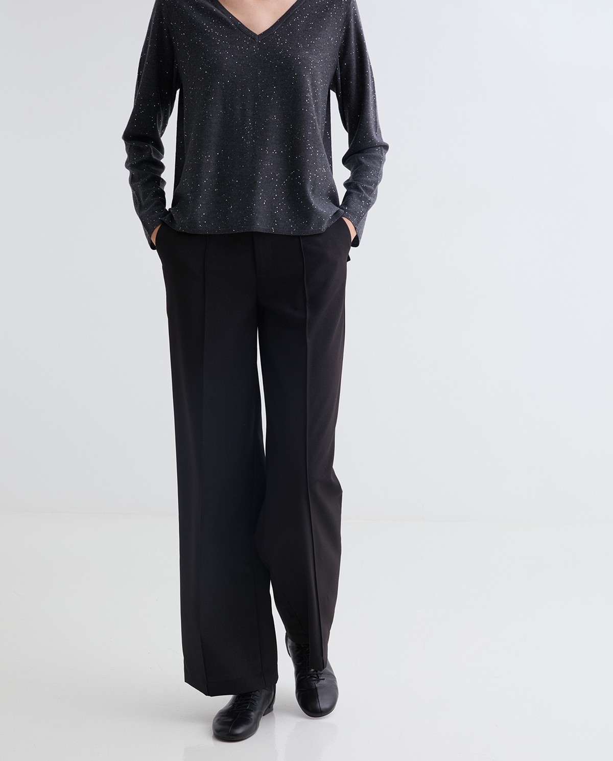 Shiny black wide trousers woman Yerse - Front view 1