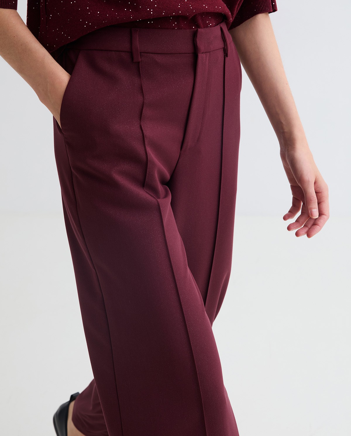 Shiny burgundy wide trousers woman Yerse - Front view 3