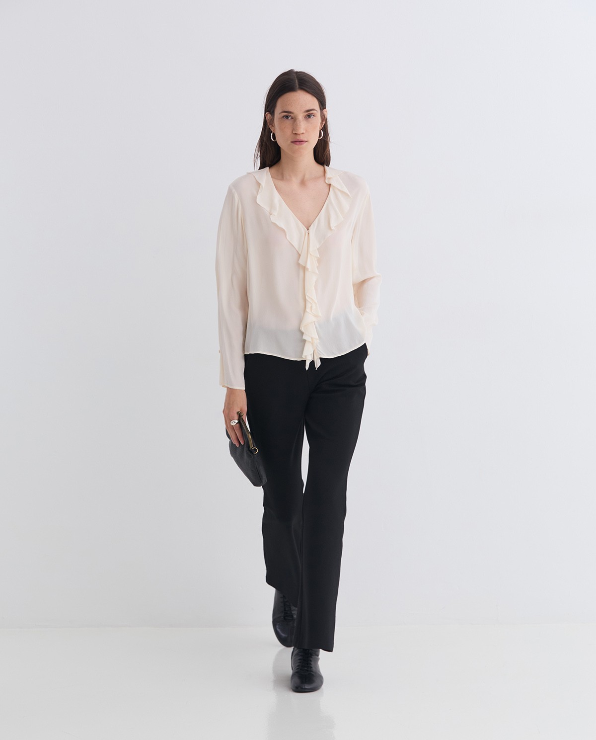 Blouse fluide à volants écru femme Yerse - Détail vue de face 5