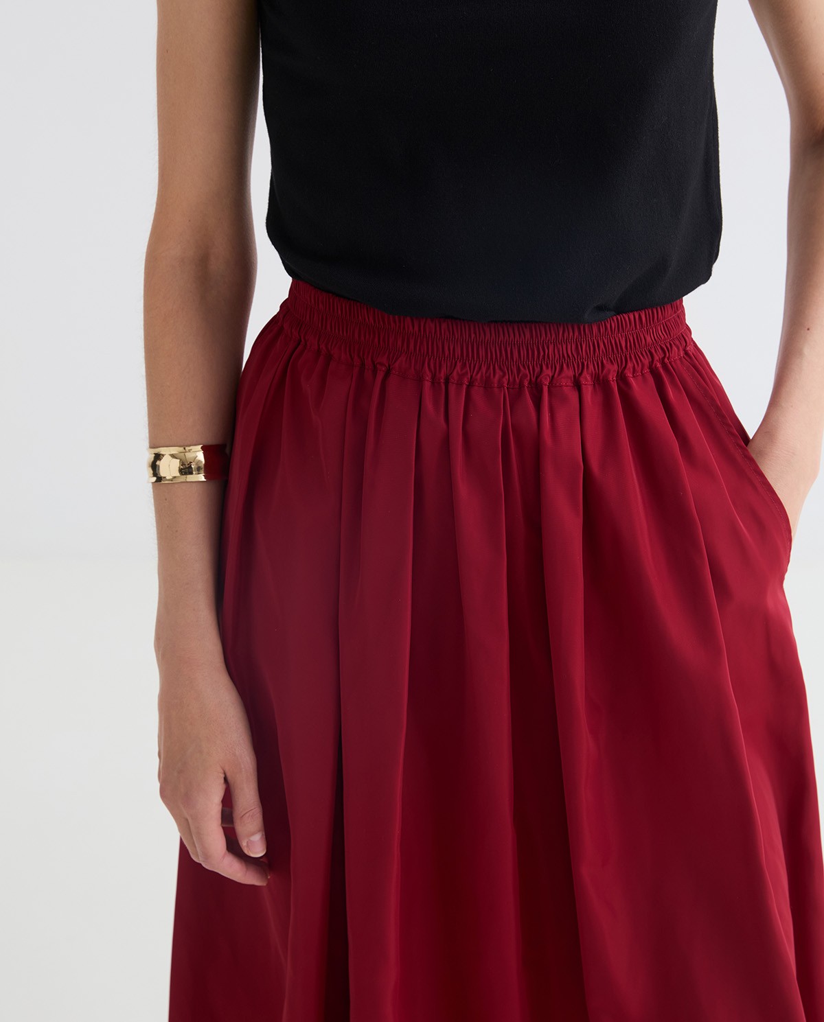 Dark-red sateen midi skirt woman Yerse - Front view 3