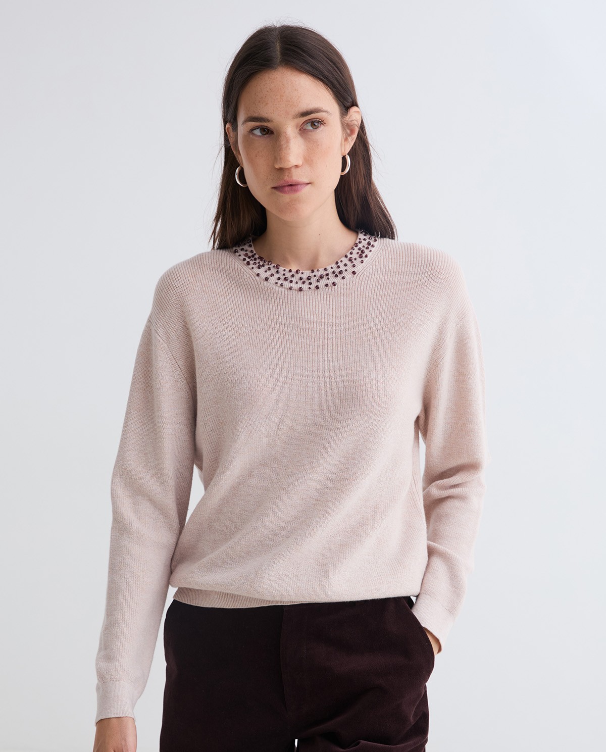 Jersei llana i cotó pedreria cru dona Yerse - Detall vista frontal 2