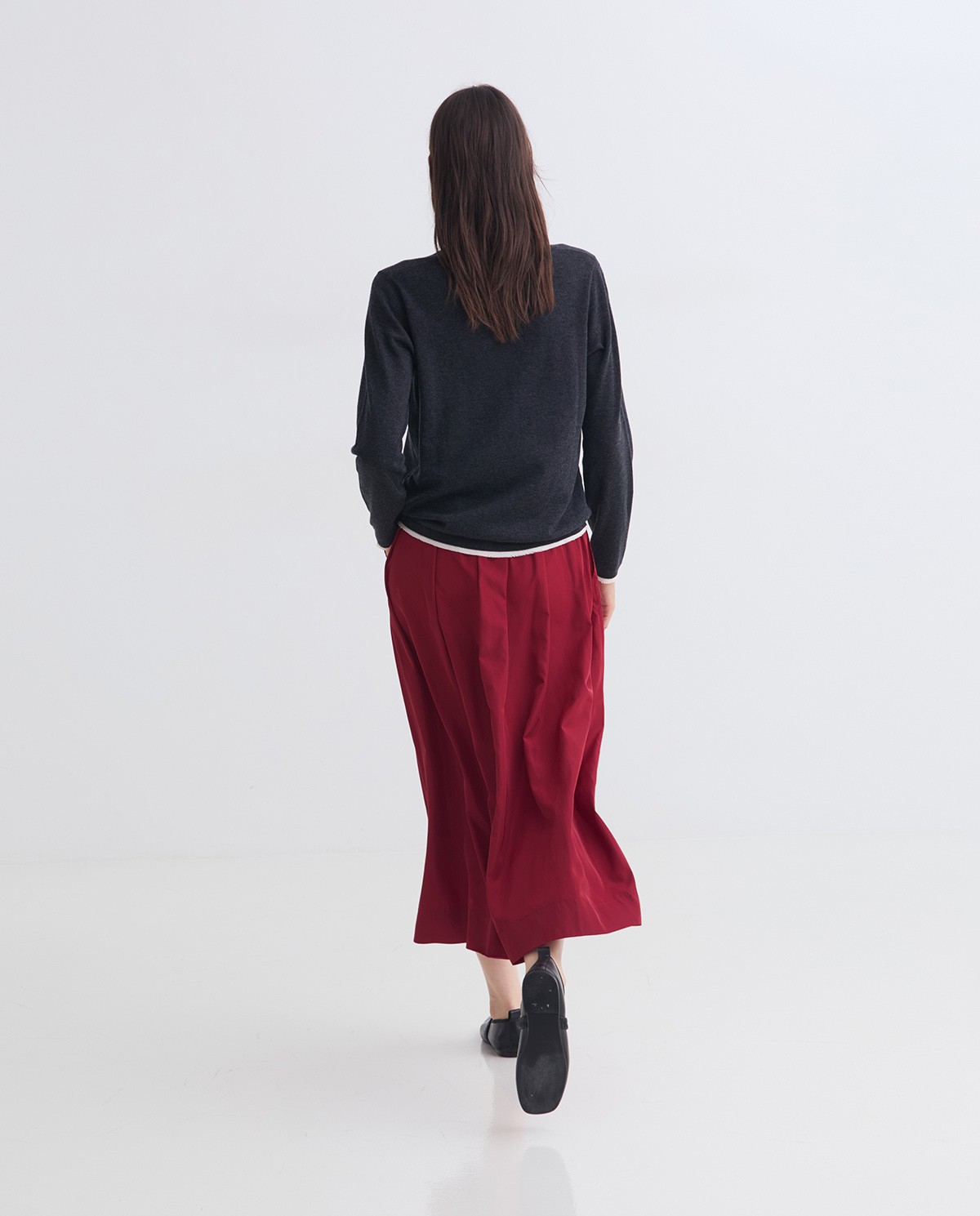 Jersei llana i cotó acabats contrast antracita dona Yerse - Detall vista frontal 4