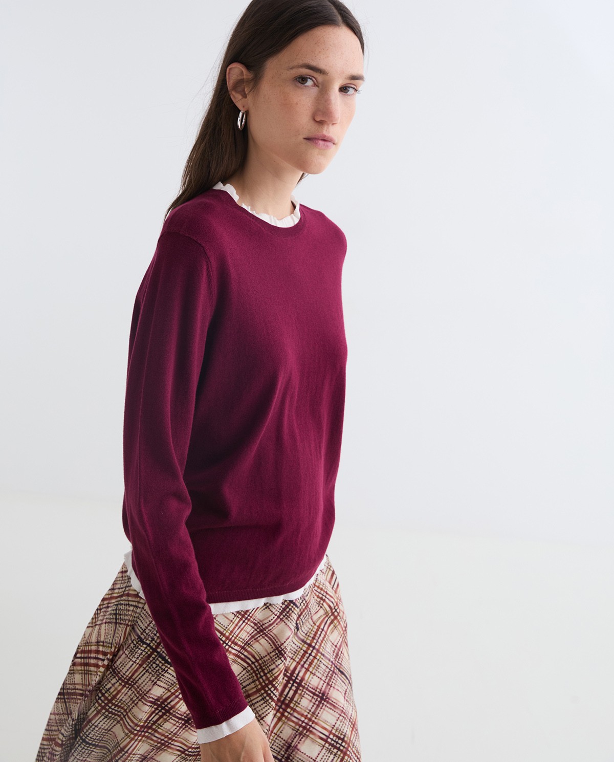 Maroon cotton and wool sweater contrasting accents woman Yerse - Front view