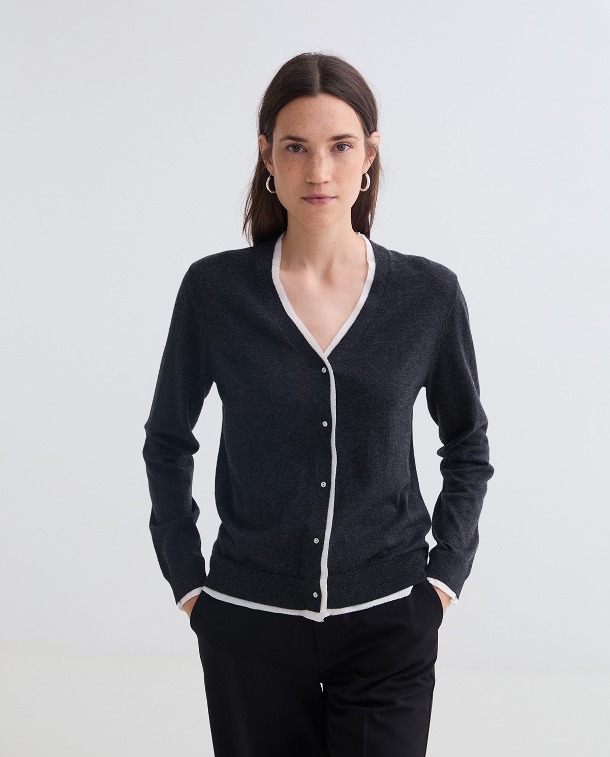Anthracite cotton and wool cardigan contrasting accents woman Yerse - Front view