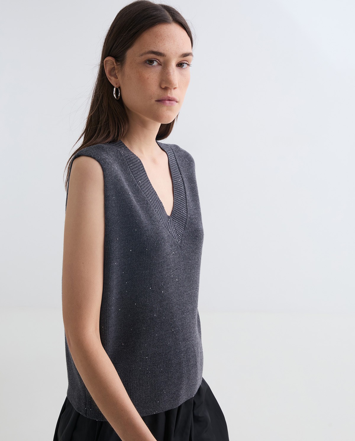 Gilet en maille à mini-sequins anthracite femme Yerse - Détail vue de face 1