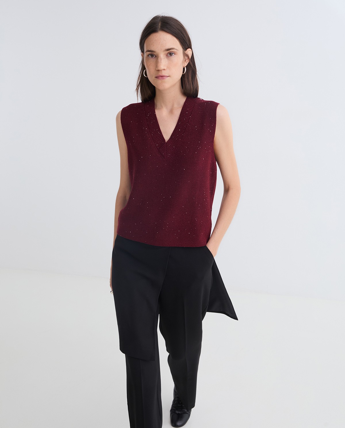 Armilla de punt minilluentons granat dona Yerse - Detall vista frontal