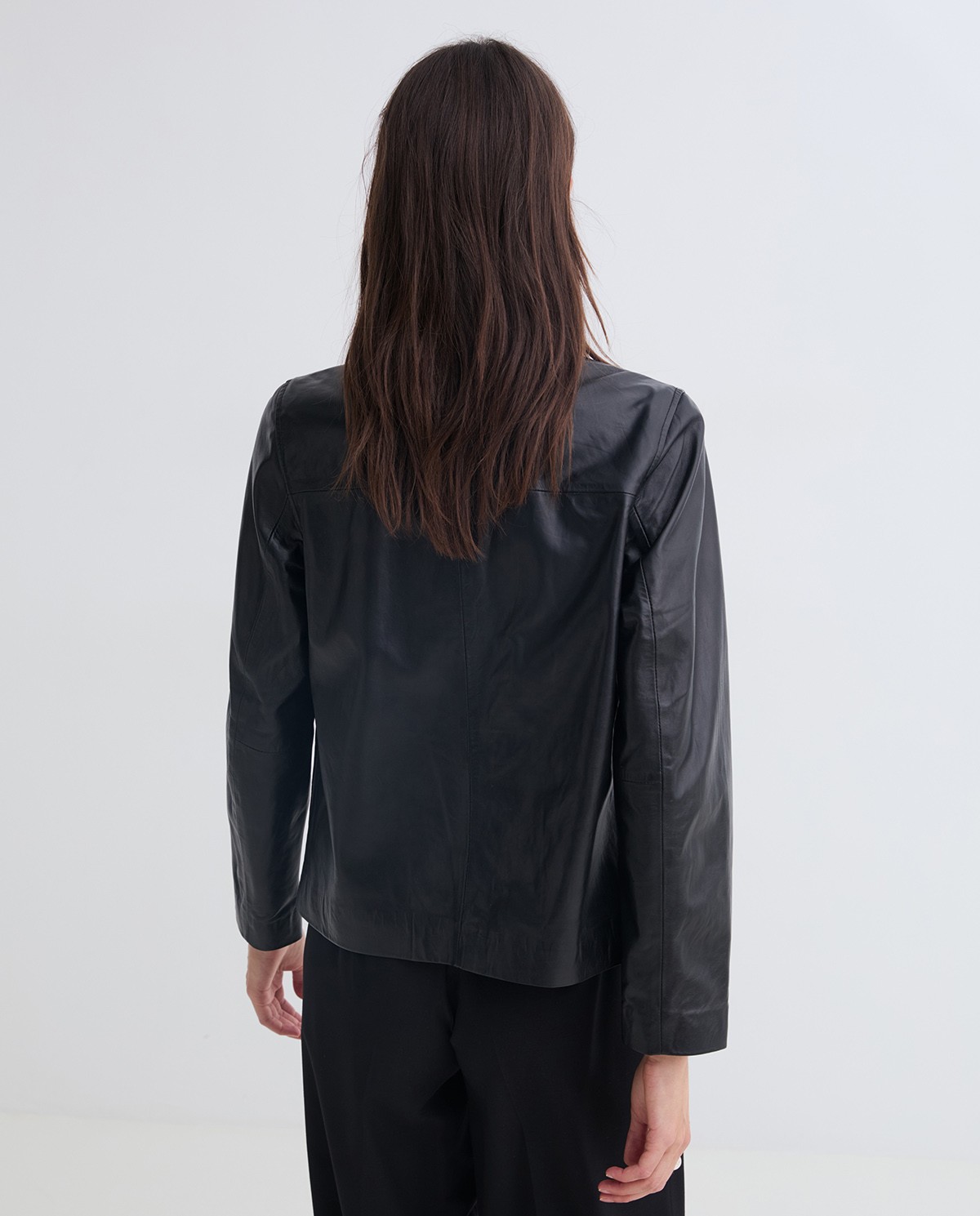 Black 100% leather short jacket woman Yerse - Front view 7