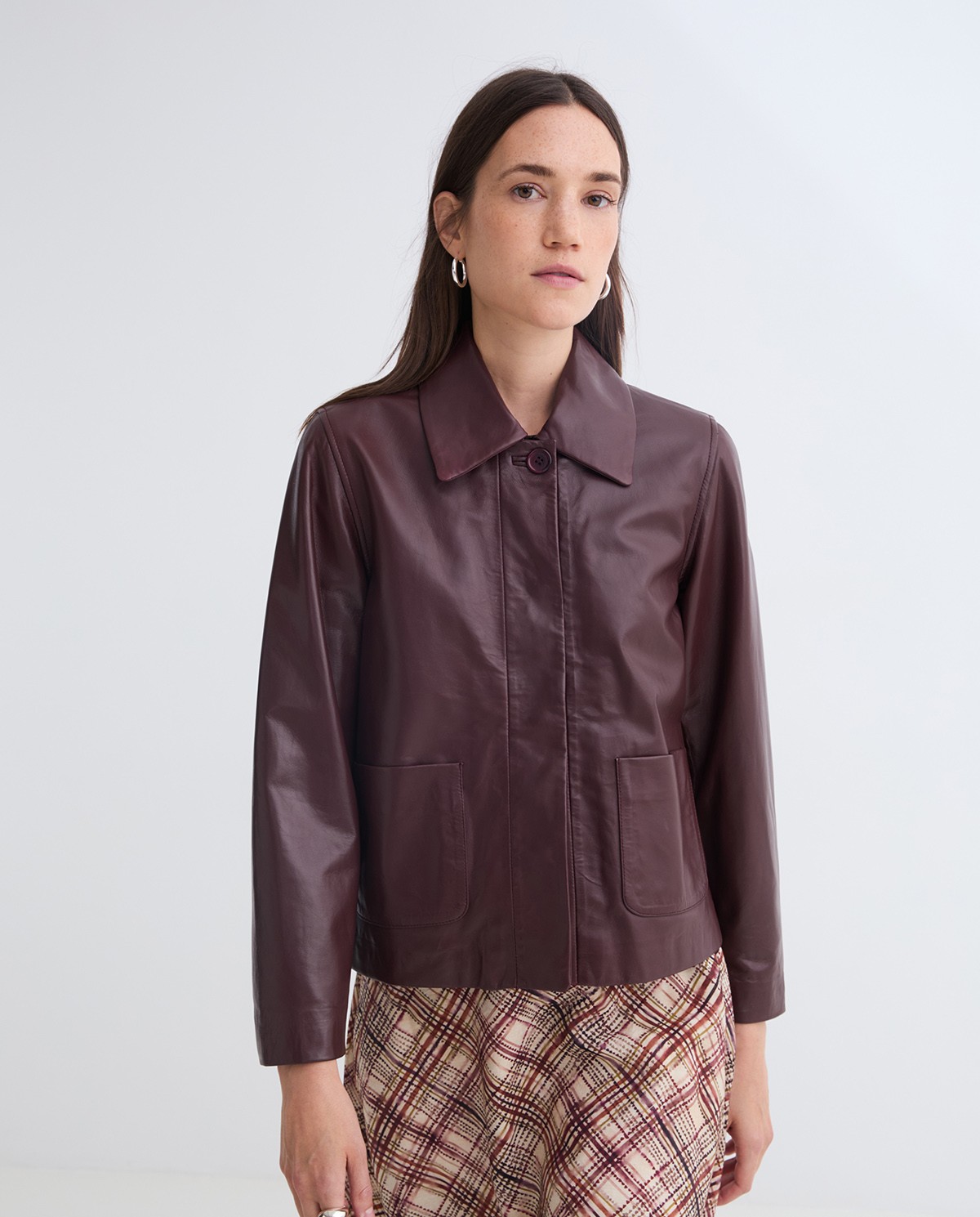 Bugundy 100% leather short jacket woman Yerse - Front view 2