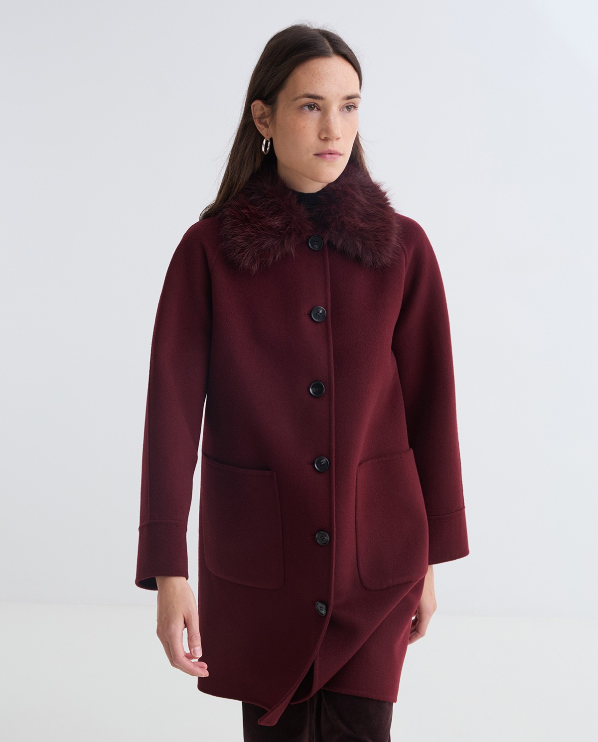 Burgundy handmade wool coat fur collar woman Yerse - Front view 4