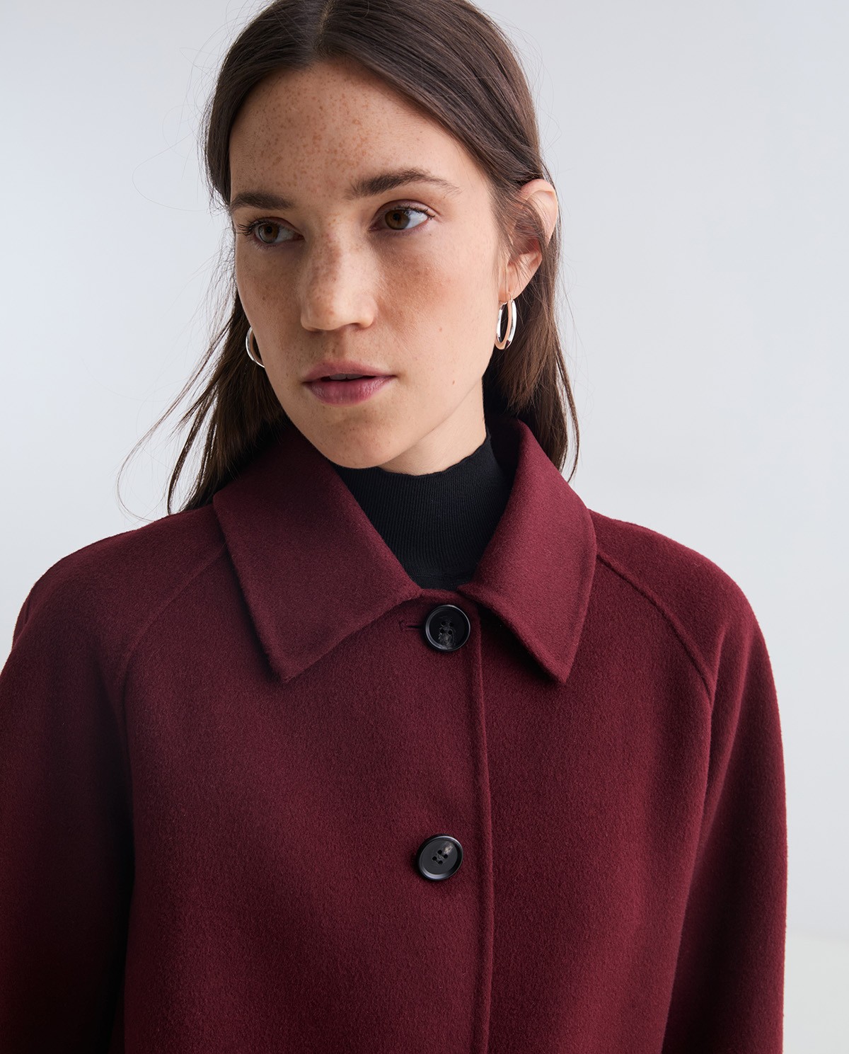 Burgundy handmade wool coat fur collar woman Yerse - Front view 5