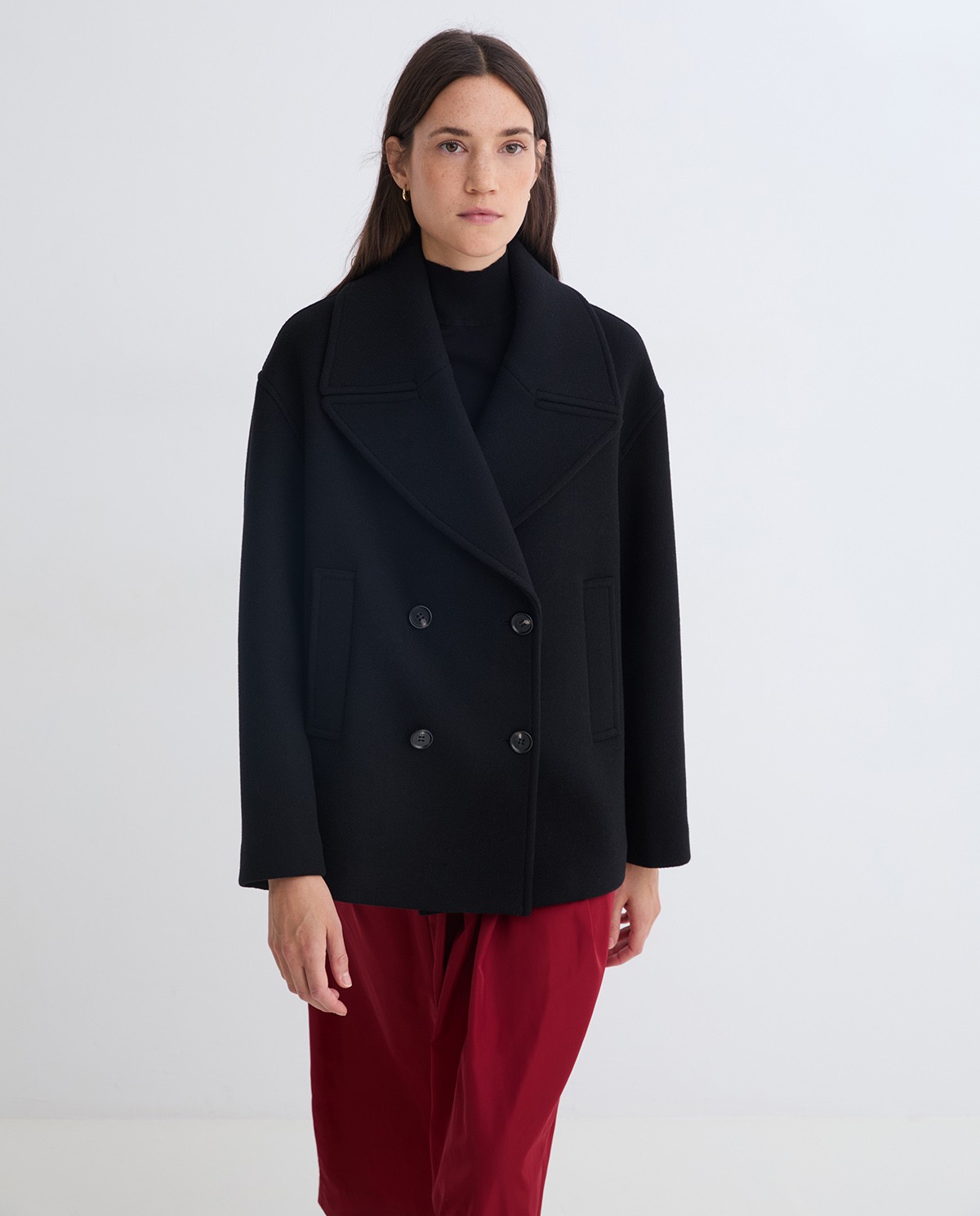 Black handmade short coat with wool, tencel and silk woman Yerse - Front view 5
