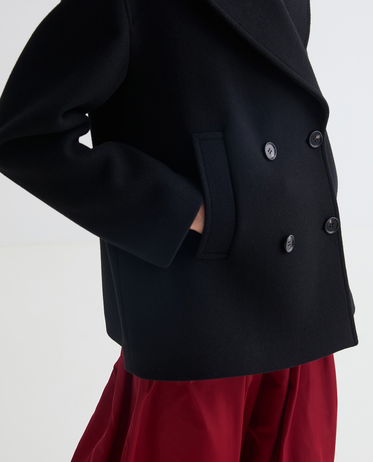 Black handmade short coat with wool, tencel and silk woman Yerse - Front view 6