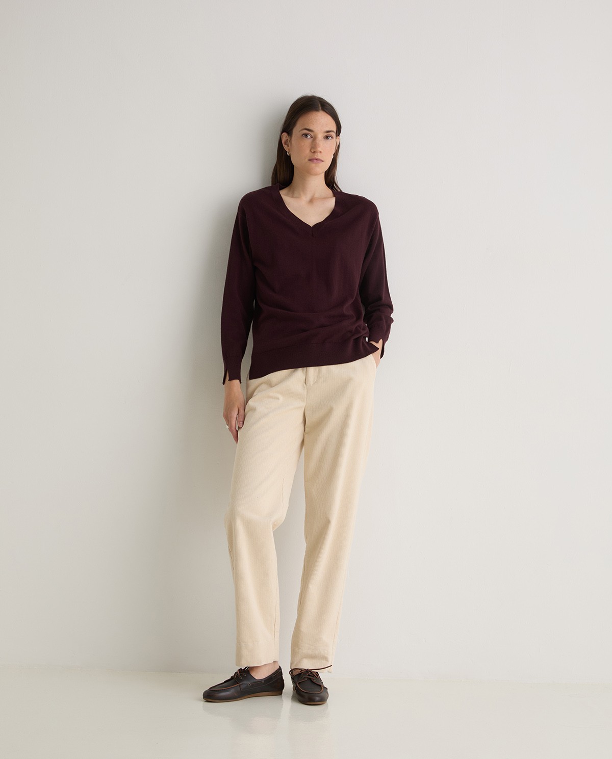 Pantalón pana algodón regular fit crudo