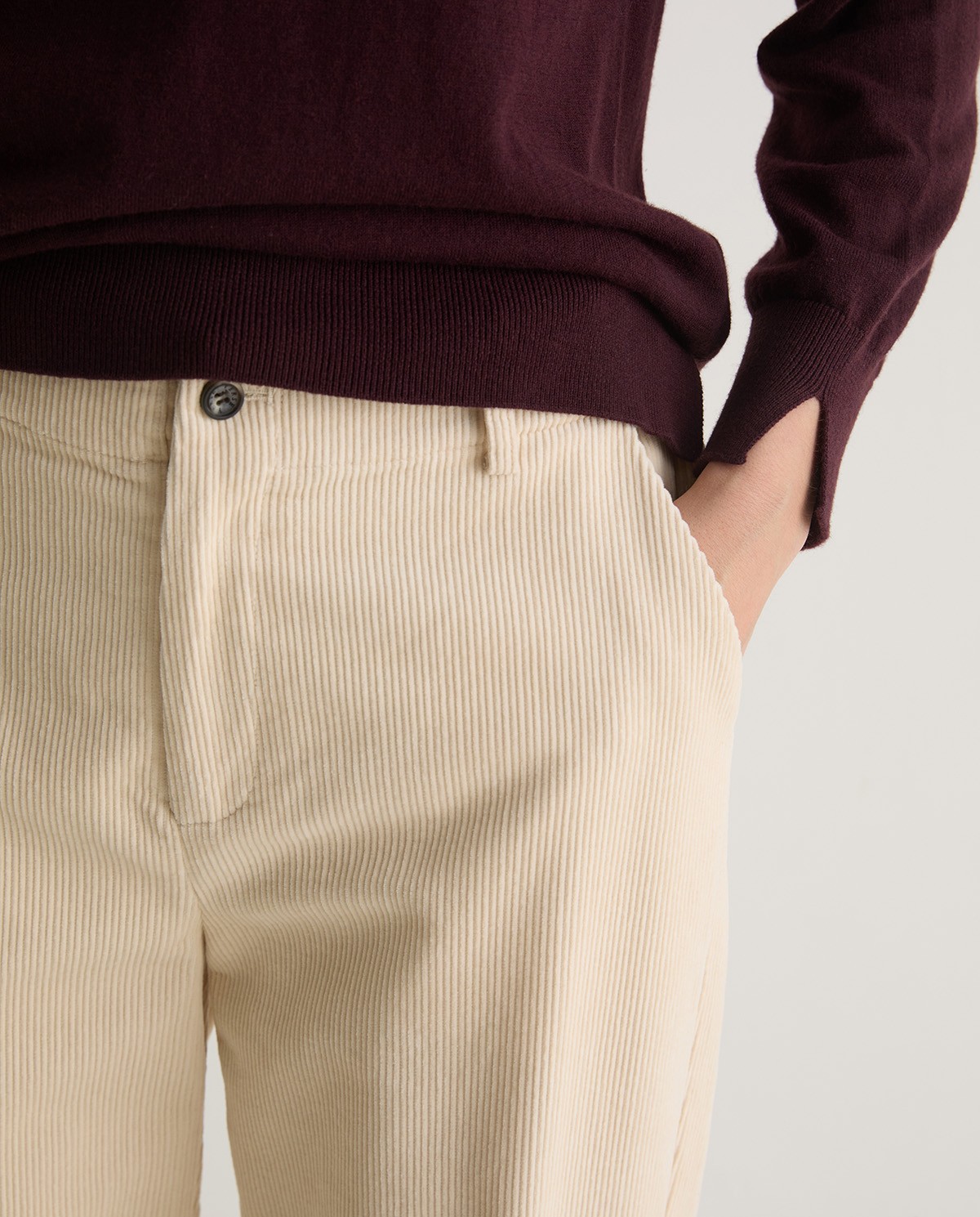 Pantalón pana algodón regular fit crudo