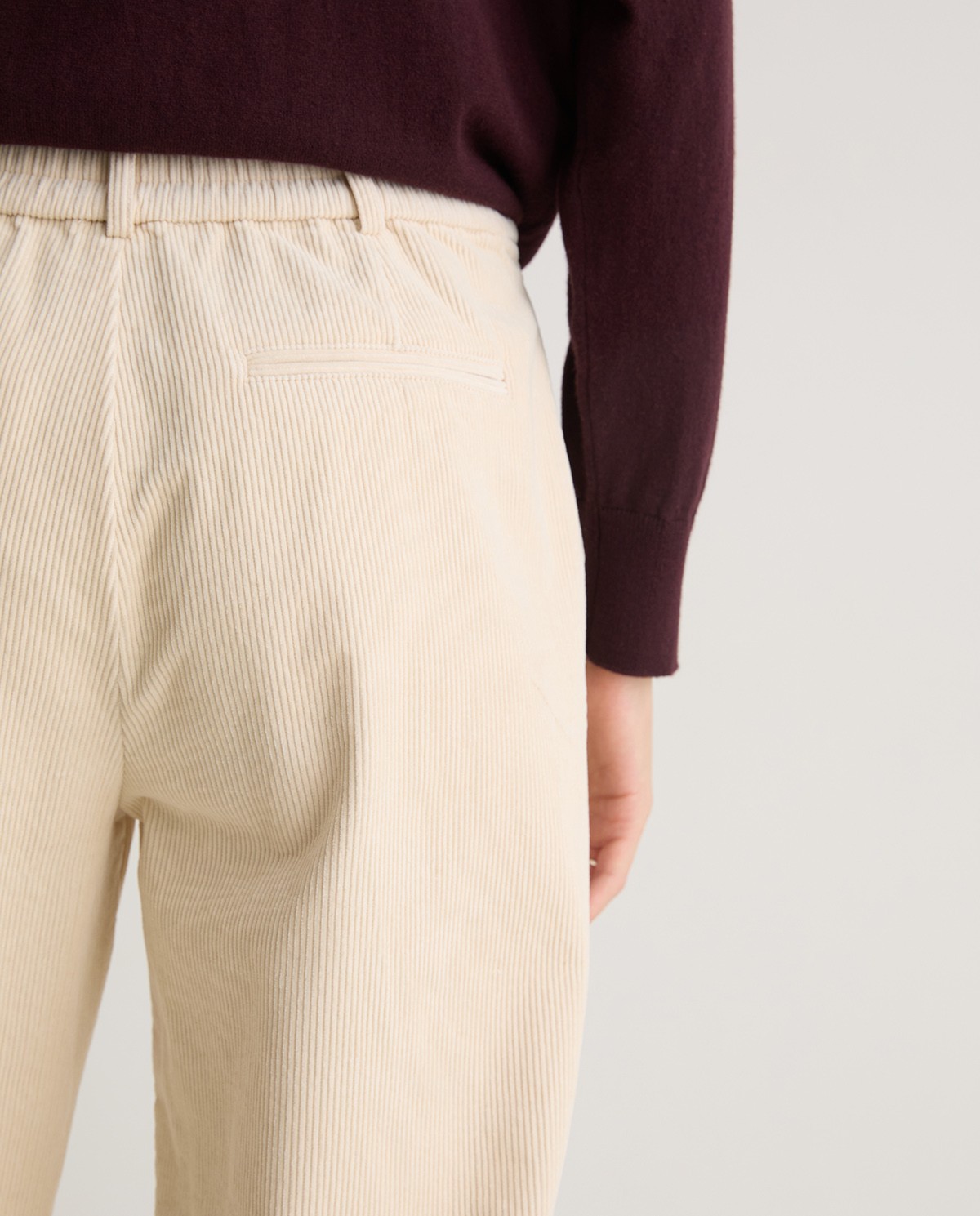 Pantalón pana algodón regular fit crudo