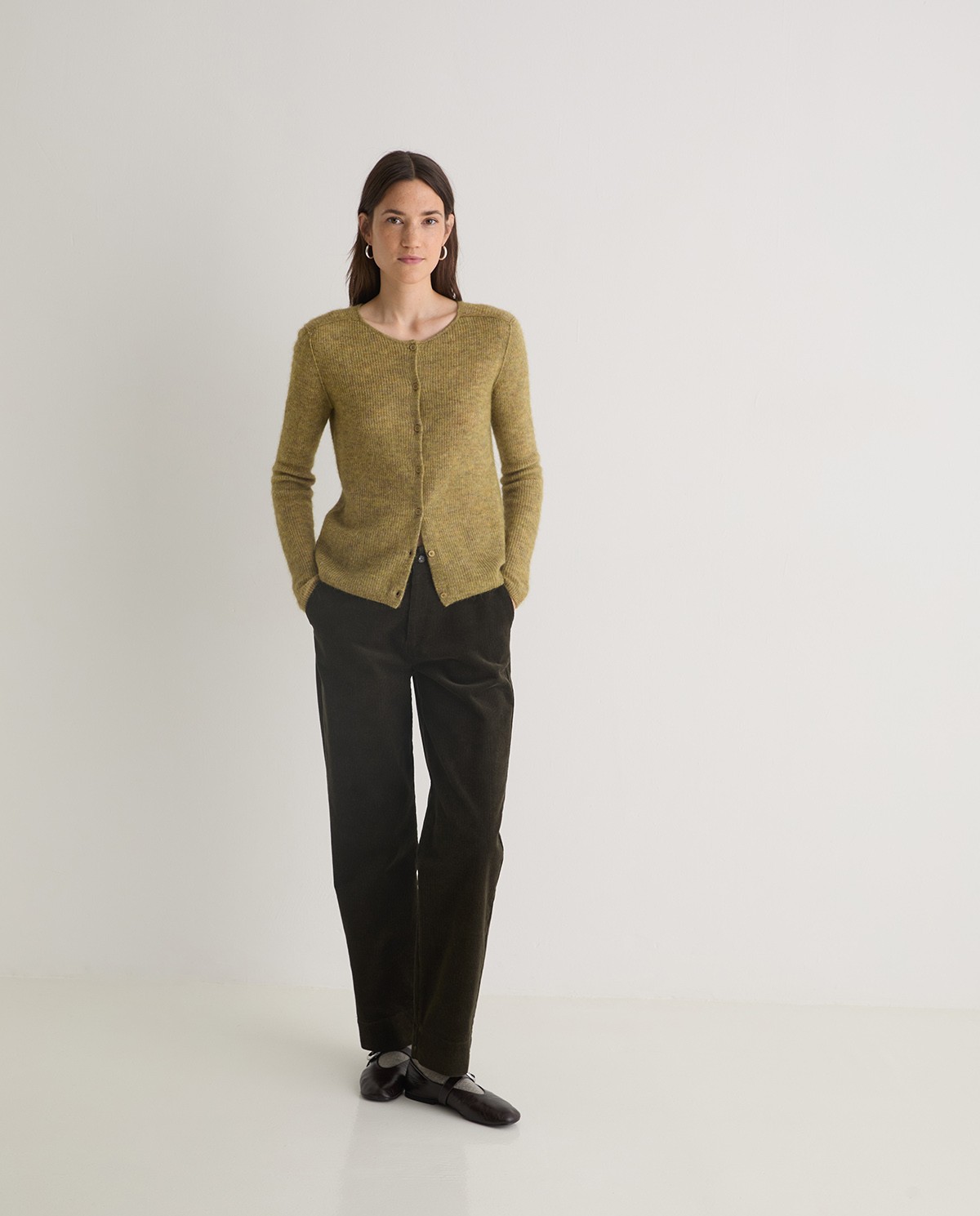 Pantalones pana algodón regular fit caqui - Pantalones de pana 1