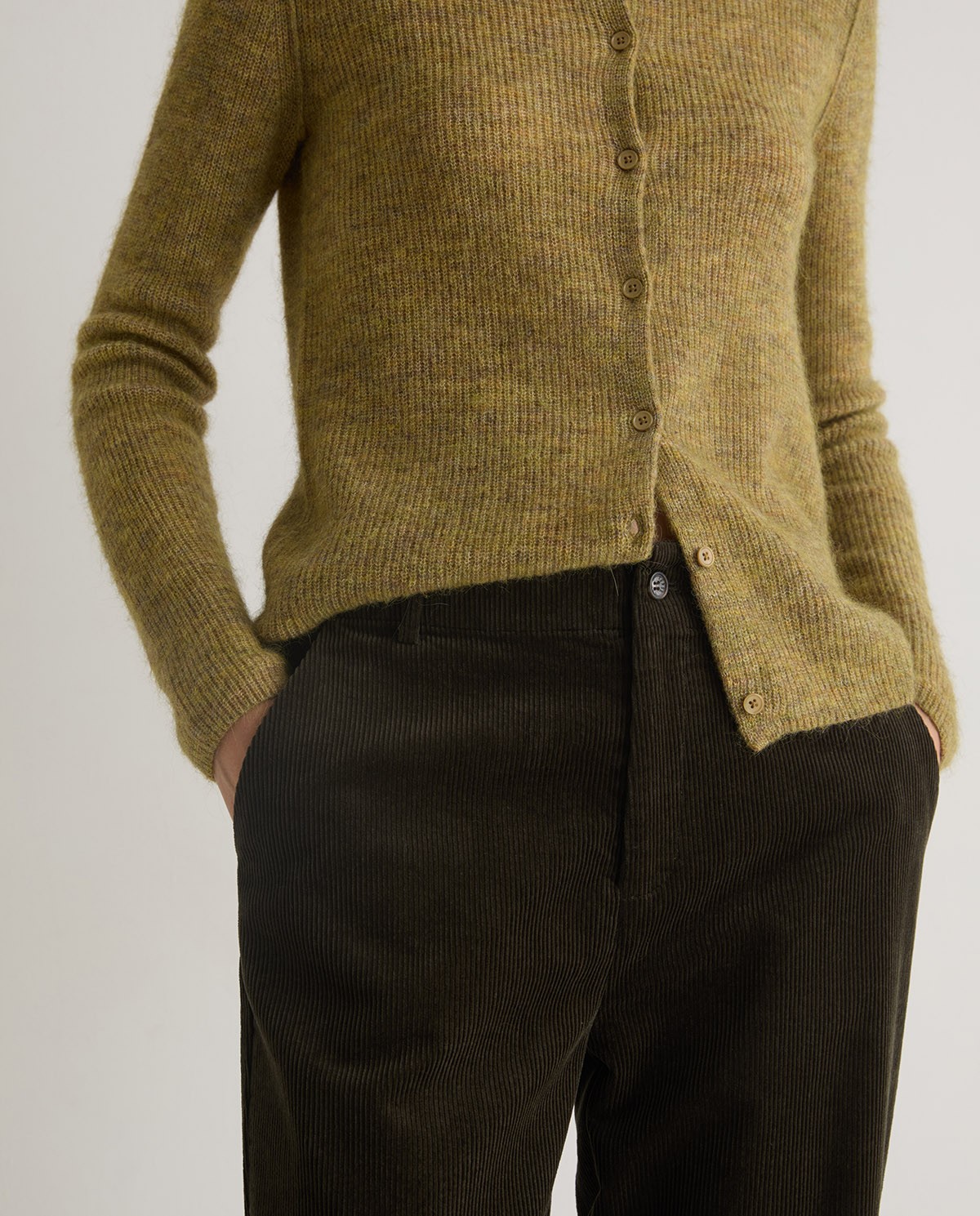 Pantalones pana algodón regular fit caqui - Pantalones de pana 4
