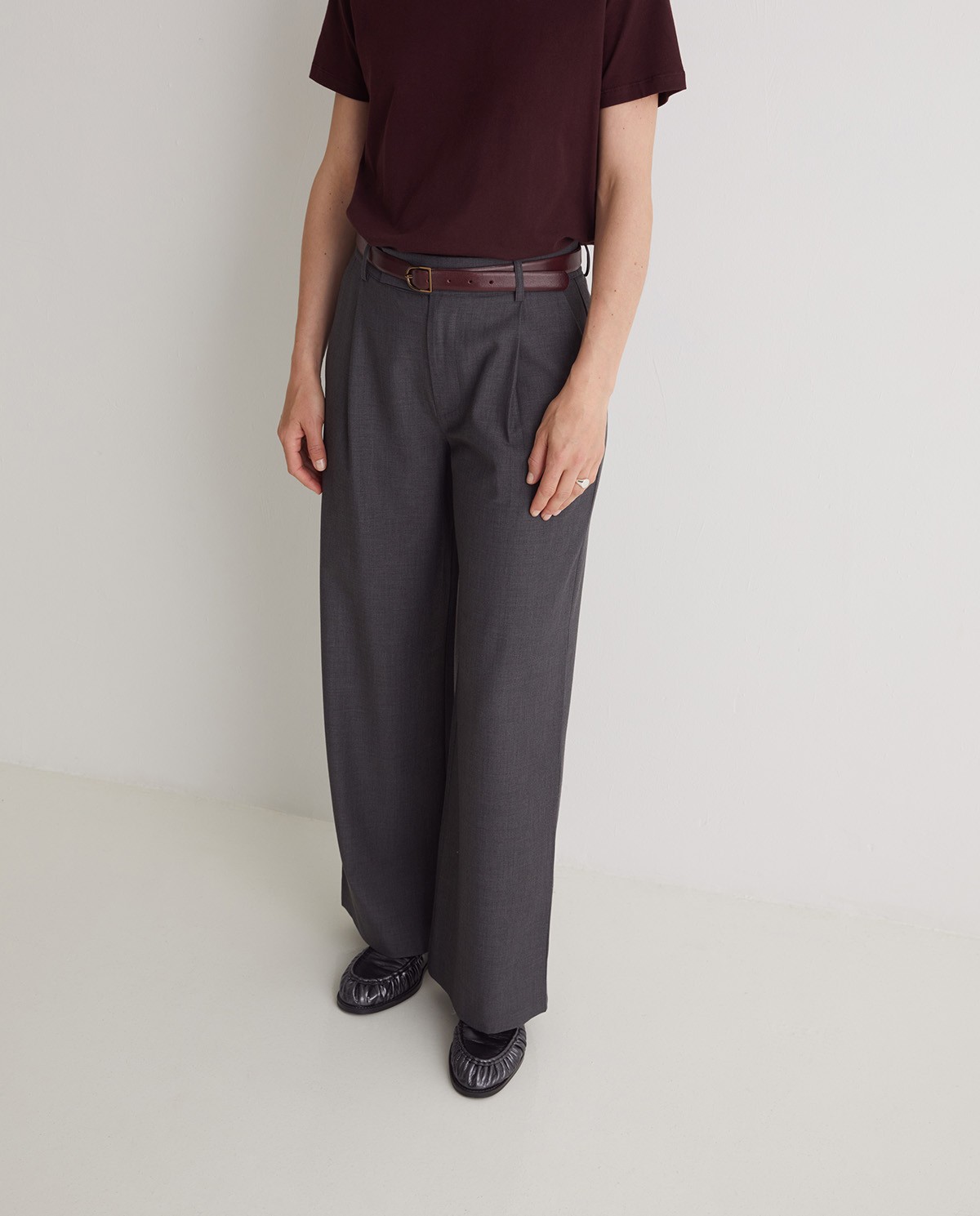 Gray pleated wide-leg suit pants - Wide-leg pants 2