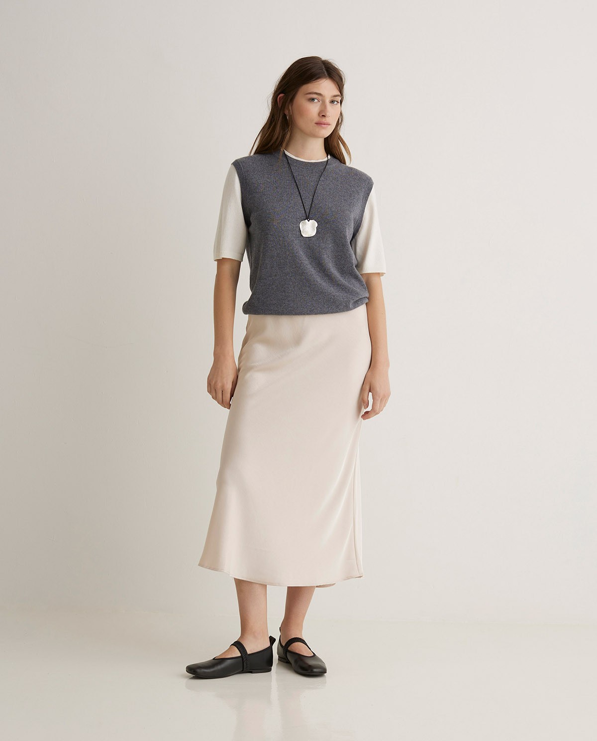 Falda satinada midi arena - Falda fluida midi 2