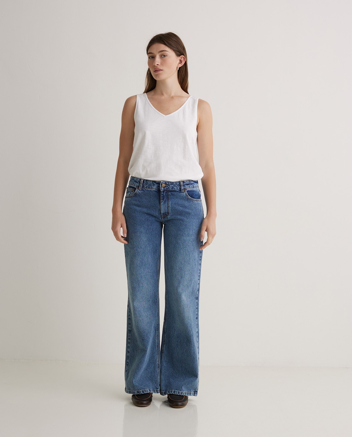 Wide leg organic cotton jeans in blue - 100% organic cotton jeans 3