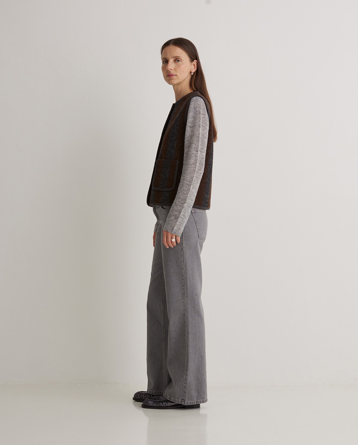 Striped wool blend vest with pockets - Vest made with boiled wool 4