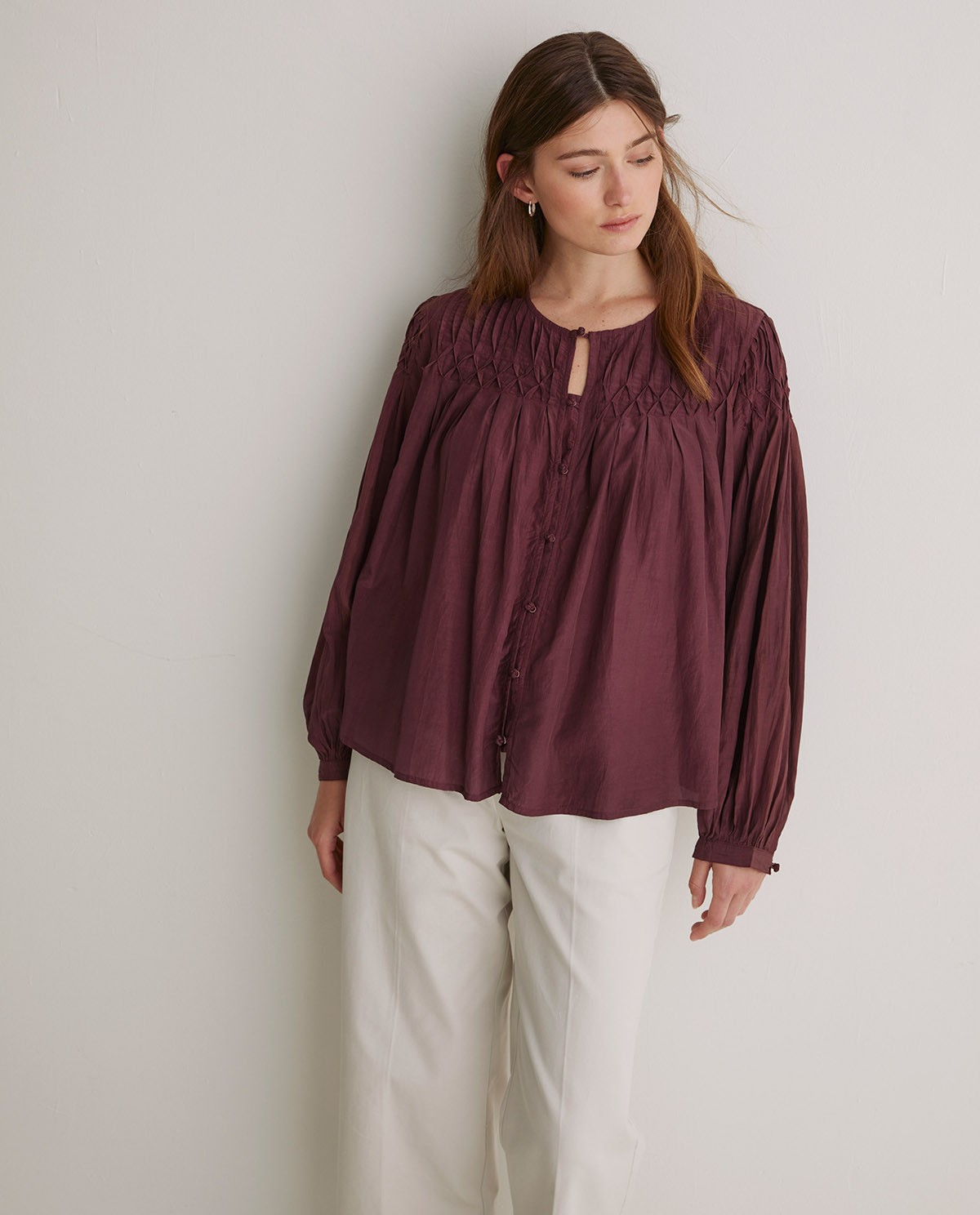 Blusa detalle pliegues algodón berenjena - Blusa mezcla de viscosa y algodón 3