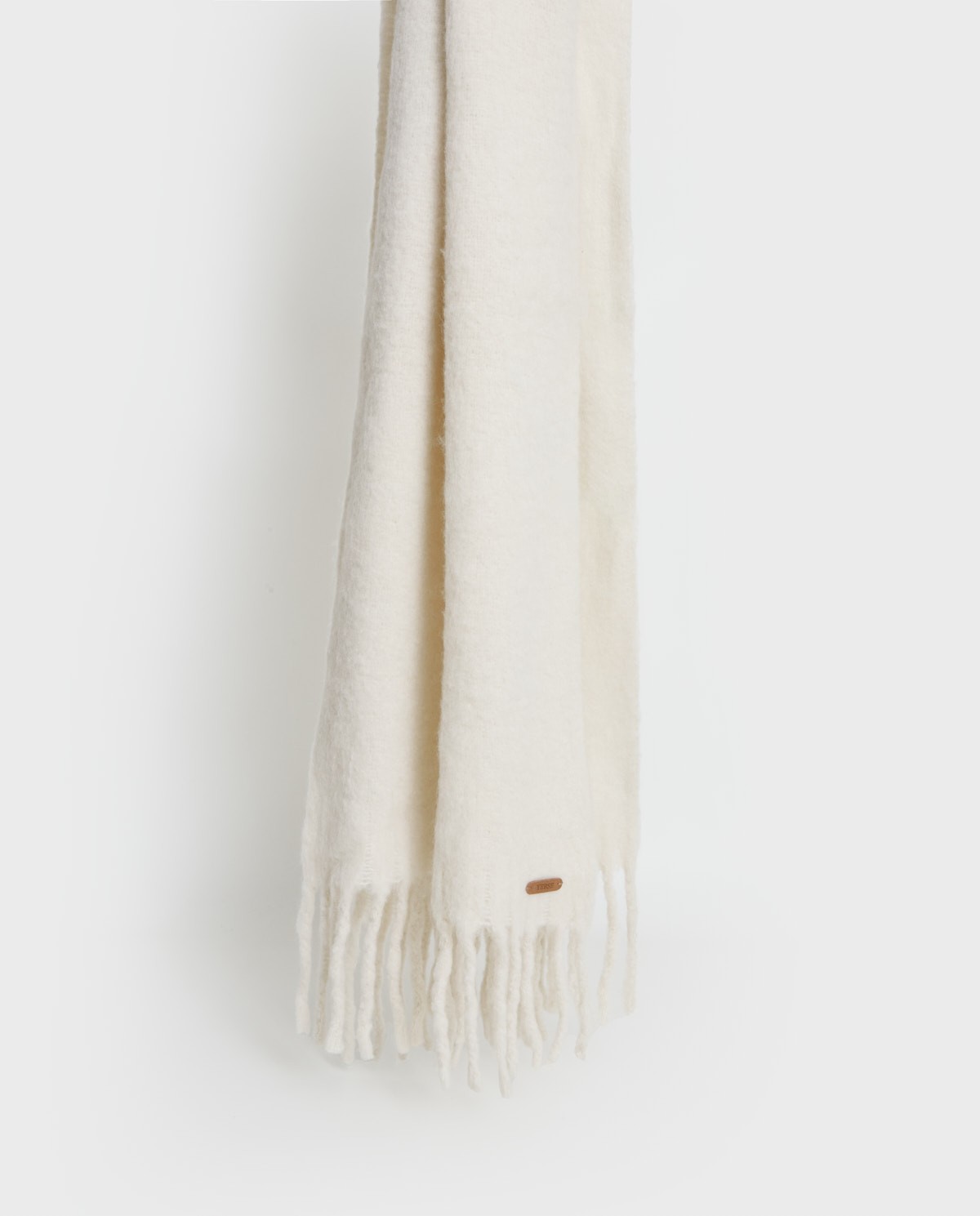 Maxi scarf with wool blend fringes in ecru - Maxi scarf 3