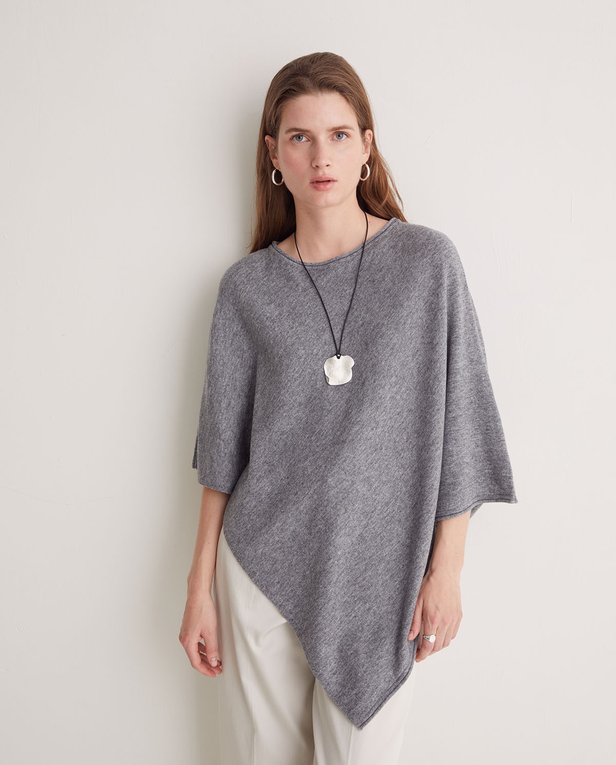 Grey wool-blend asymmetrical knit cape woman Yerse - Front view 1