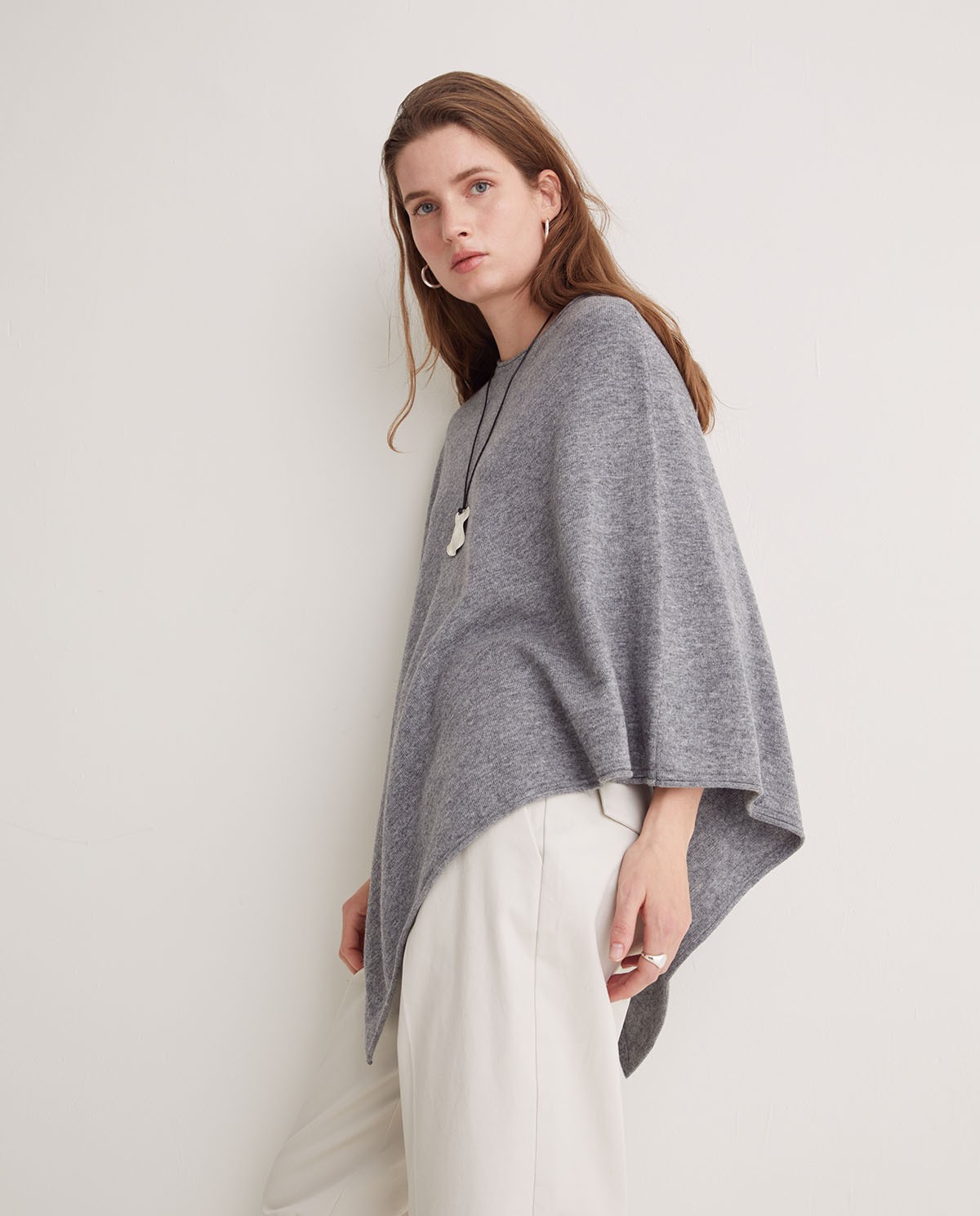 Grey wool-blend asymmetrical knit cape woman Yerse - Front view