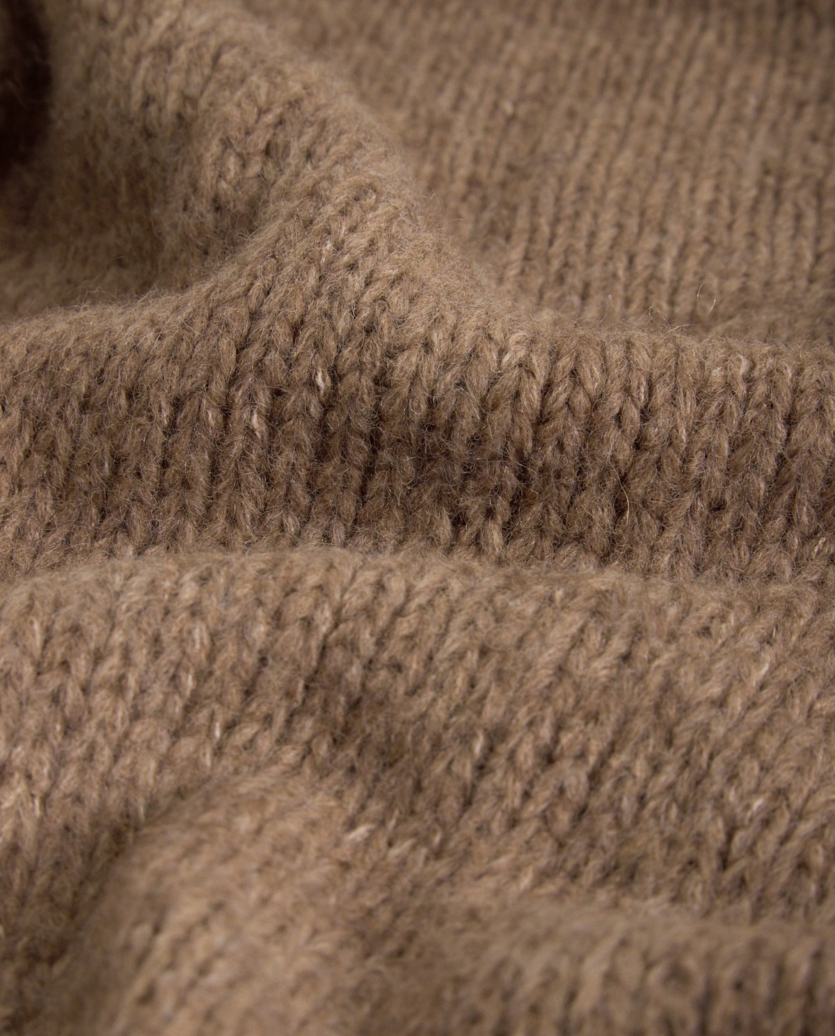 Poncho tricot fibras recicladas y lana beige - Poncho tricot 5