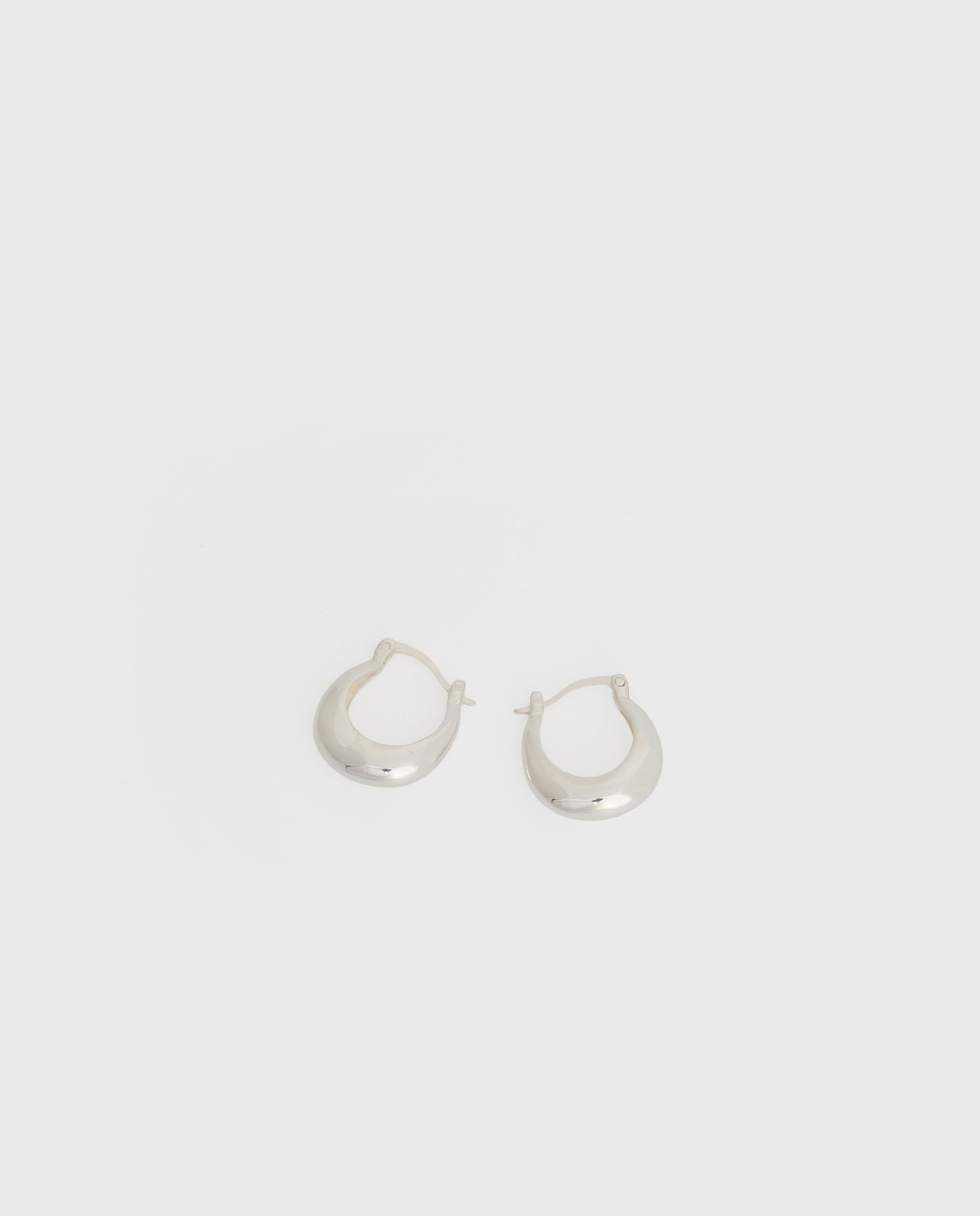 Thick brass hoop earring with silver finish and Italian clasp 1