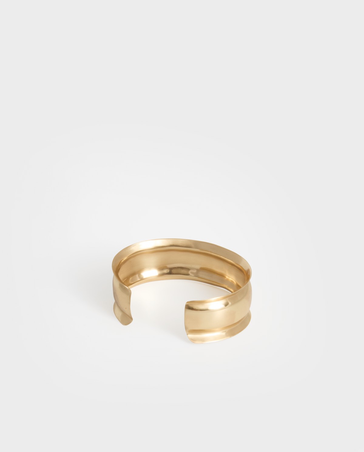 Pulsera ancha de latón dorado regulable 1