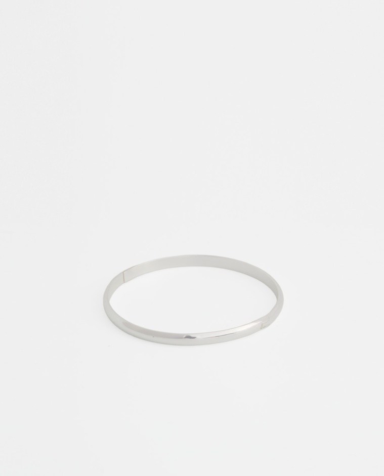 Bracelet fin en laiton argenté à forme arrondie