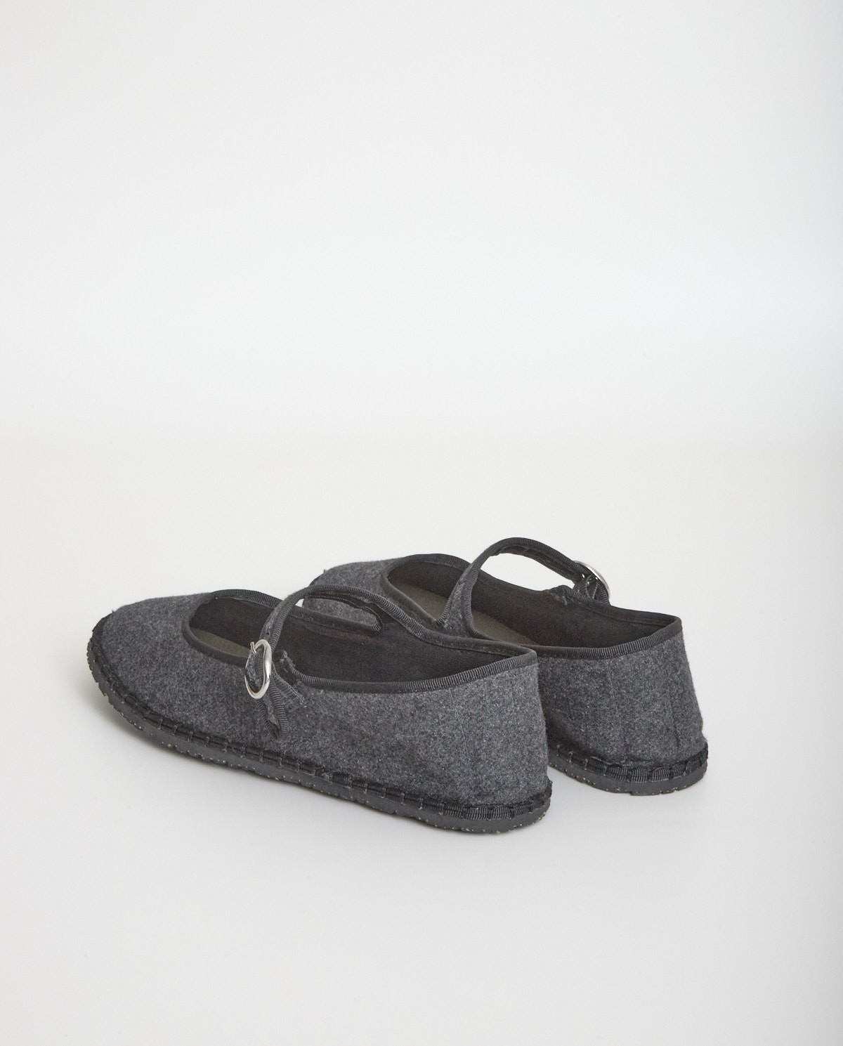 Ballerines en tissu de coton gris 2