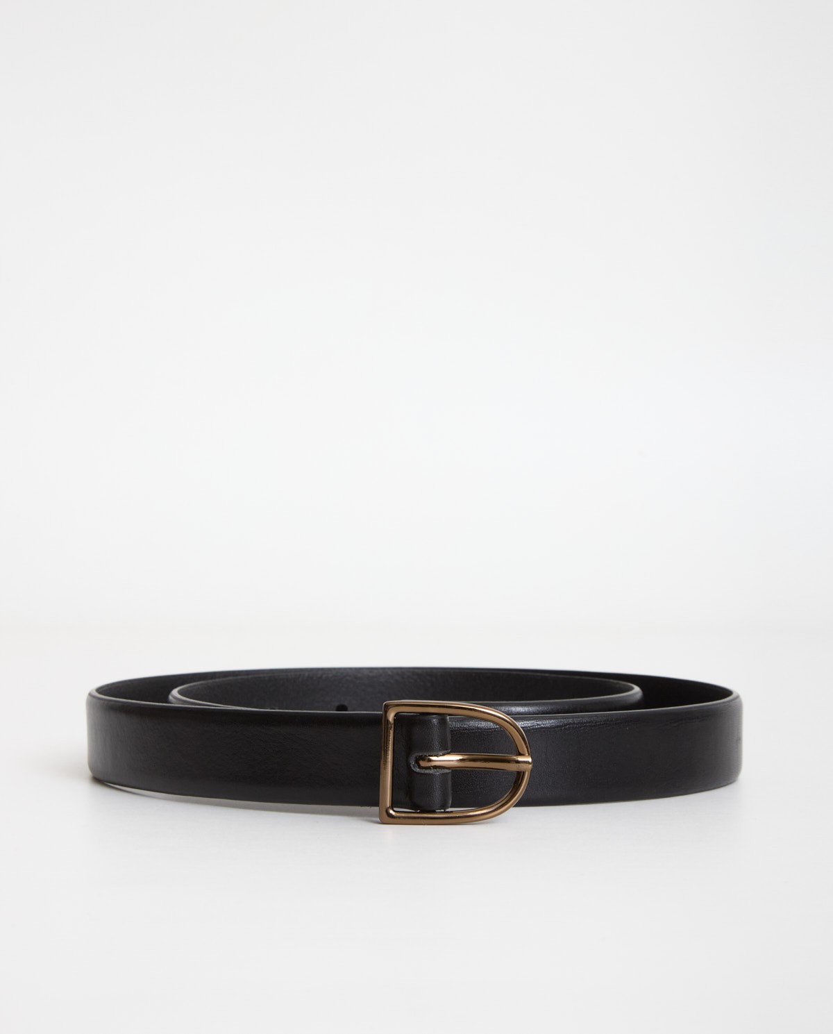 Black leather belt with oval buckle woman Yerse - Front view