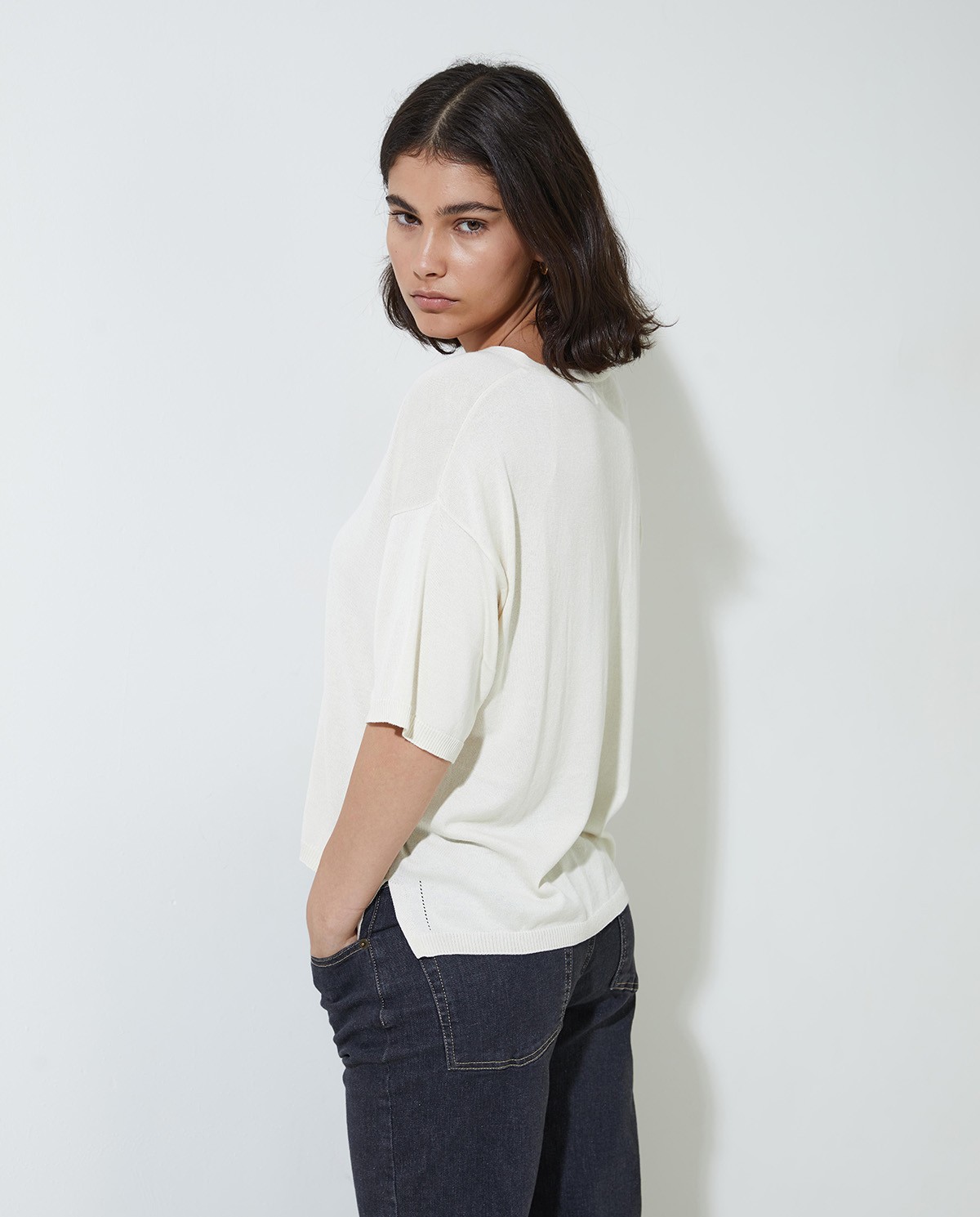 Short-sleeved V-neck sweater - V-neck sweater 2