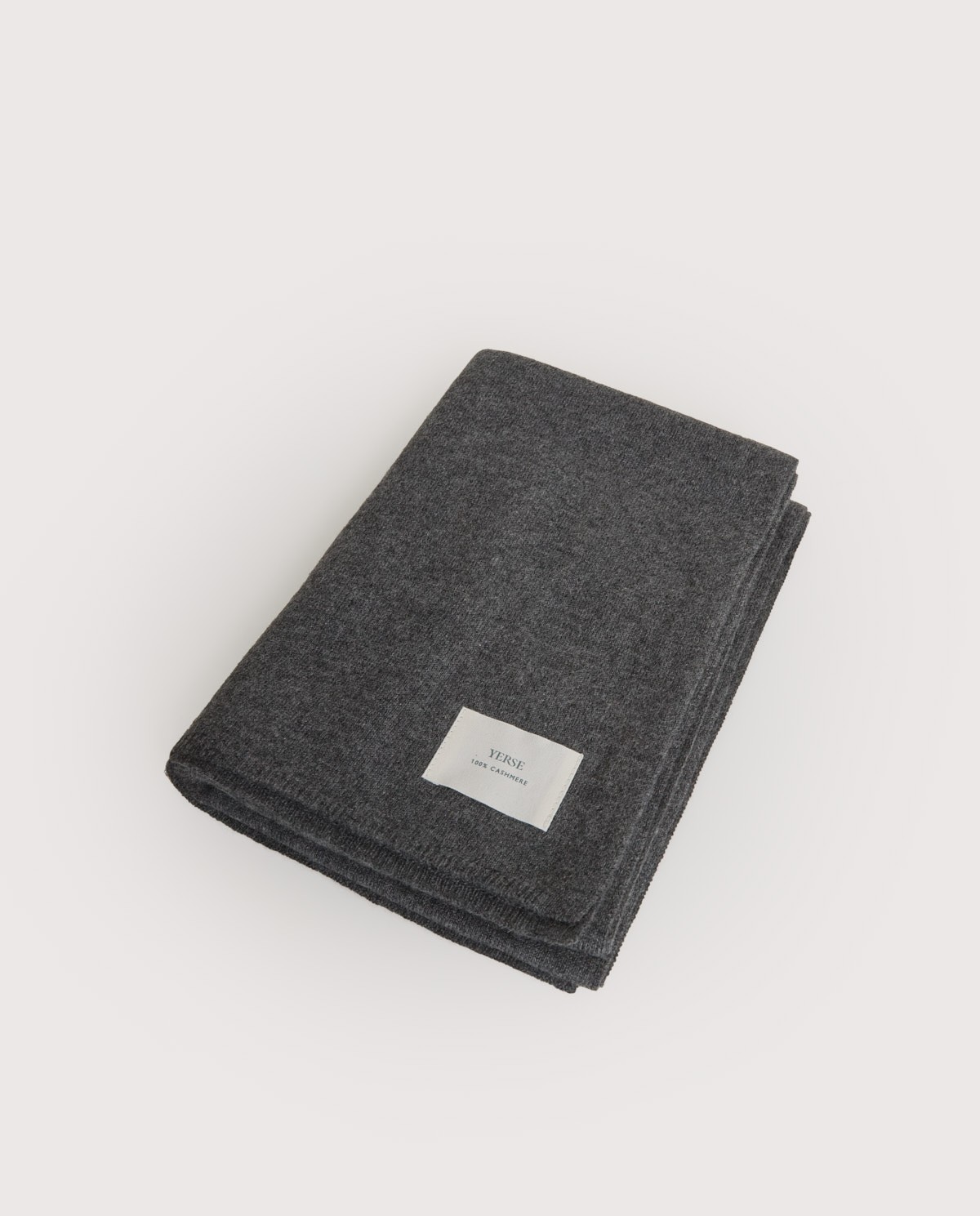 Bufanda gris de cashmere para mujer – 100% cashmere, suave, cálida y ligera 7