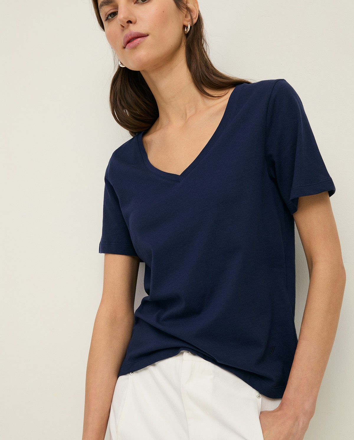 V-neck organic-cotton T-shirt|Yerse