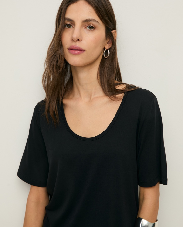 Flowy scoop-neck T-shirt |Yerse