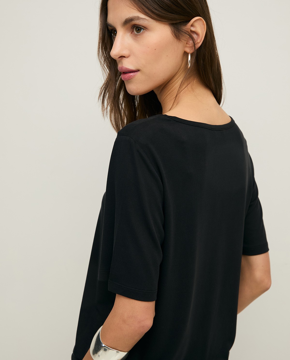 Flowy scoop-neck T-shirt |Yerse 3
