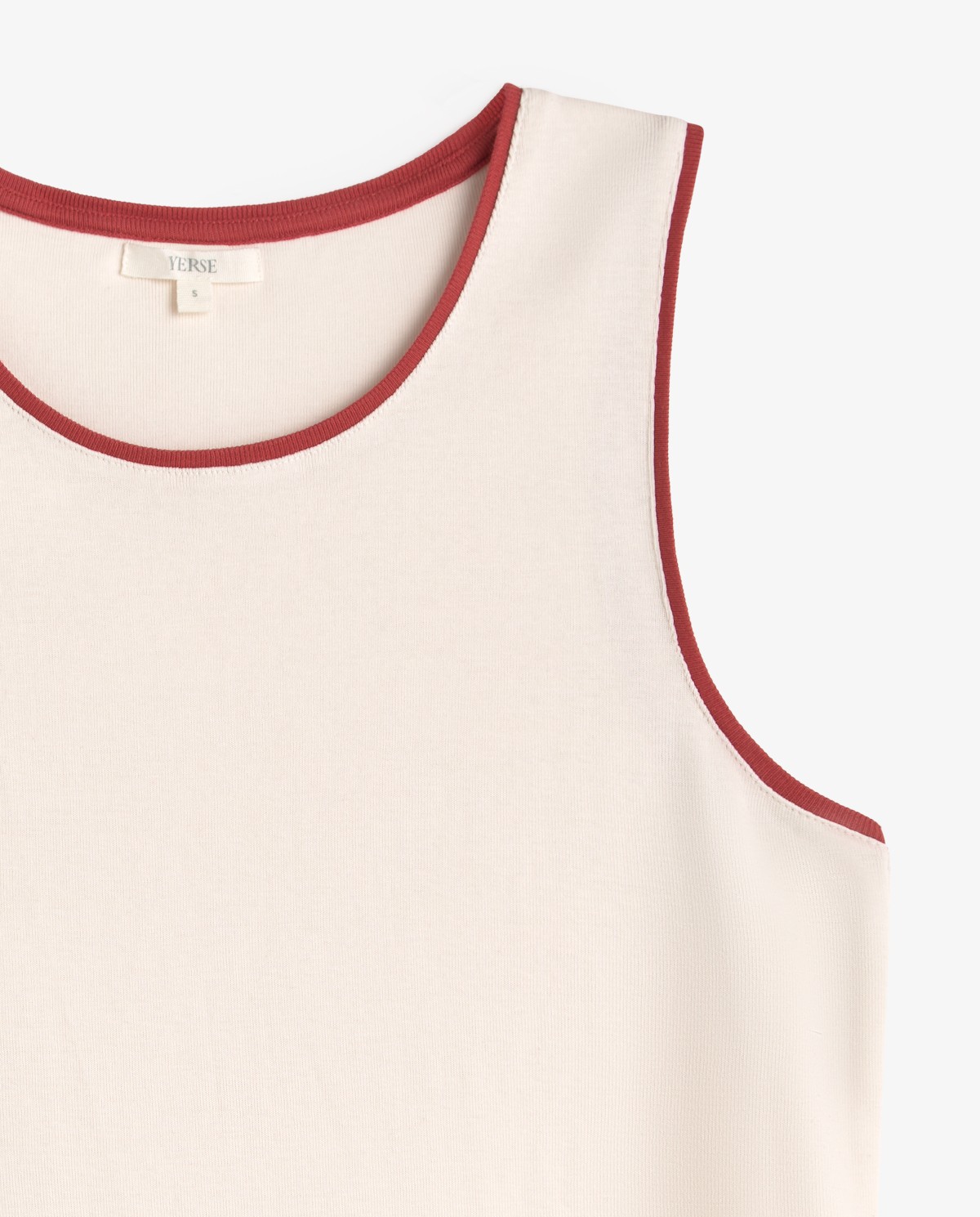 Top bicolor algodón en color terracota, vista frontal con detalle del tejido 7