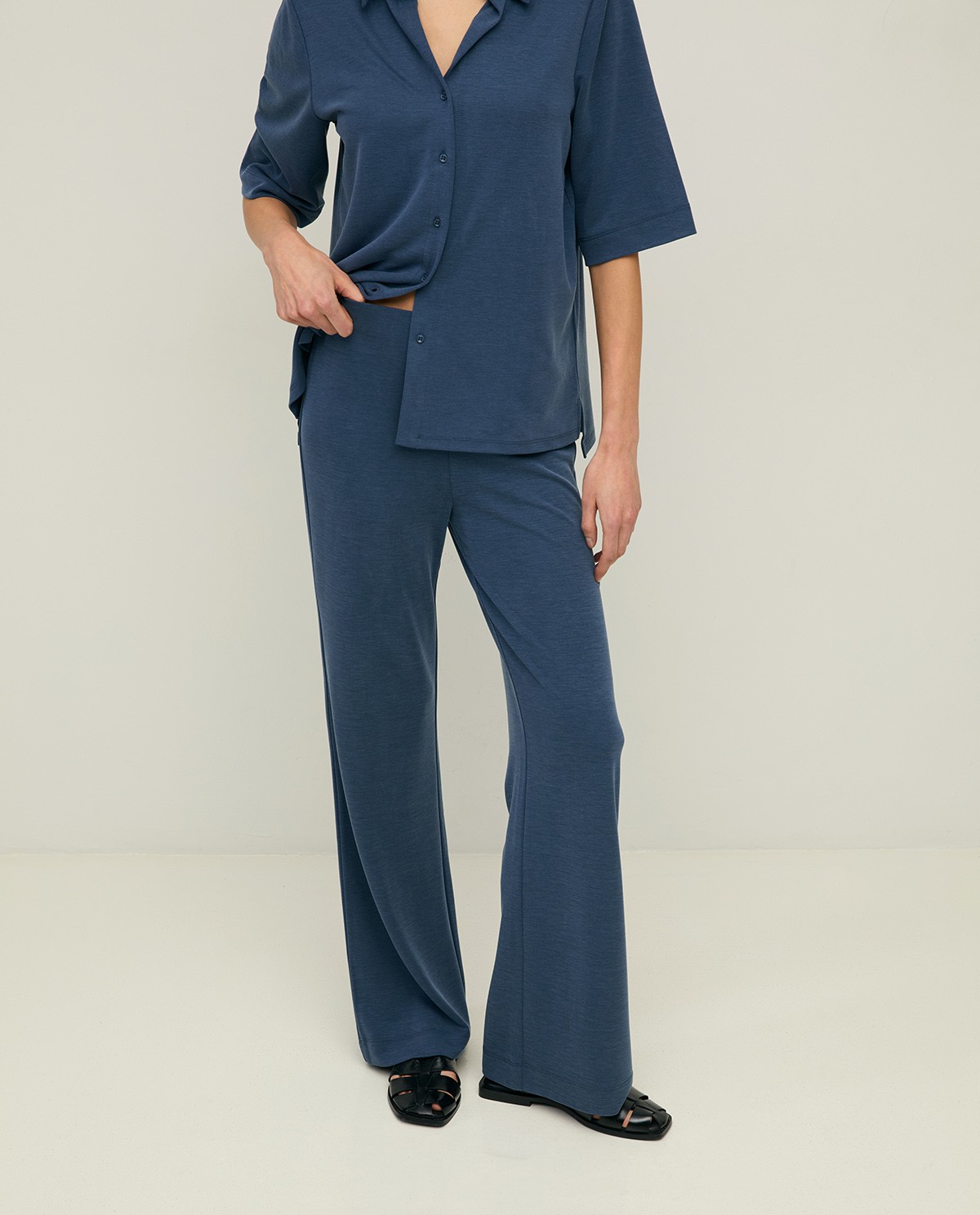 Wide-leg trousers with elastic waistband|Yerse 2