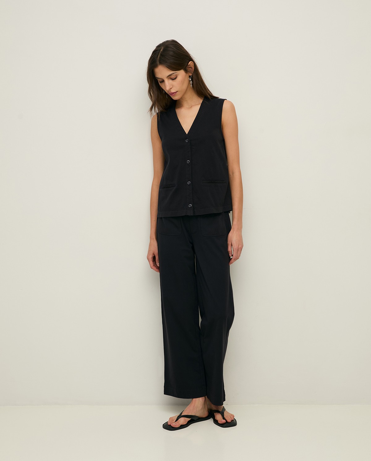 Wide trousers with pockets |Yerse