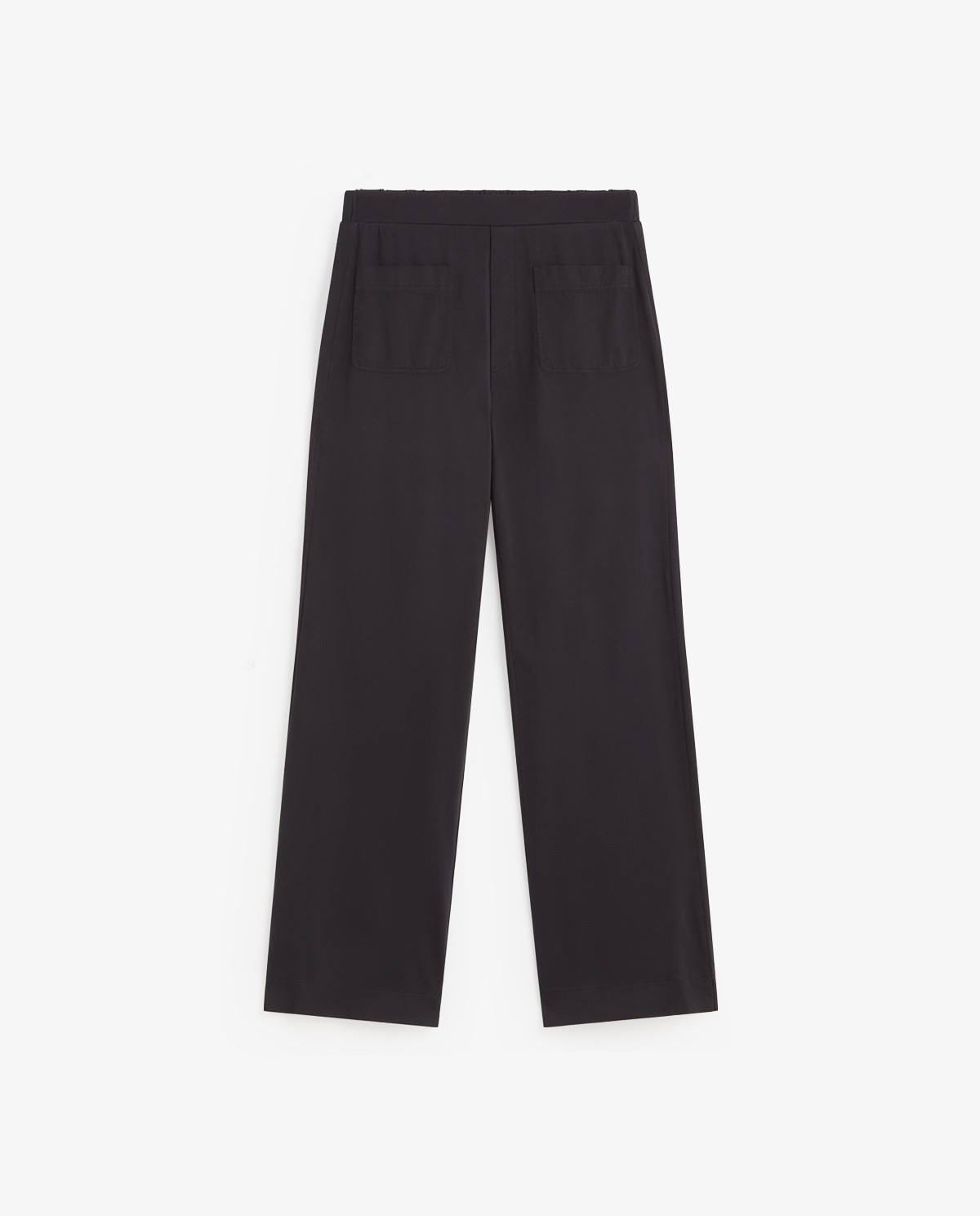 Pantalón ancho con bolsillos en color negro, vista frontal con detalle del tejido 5