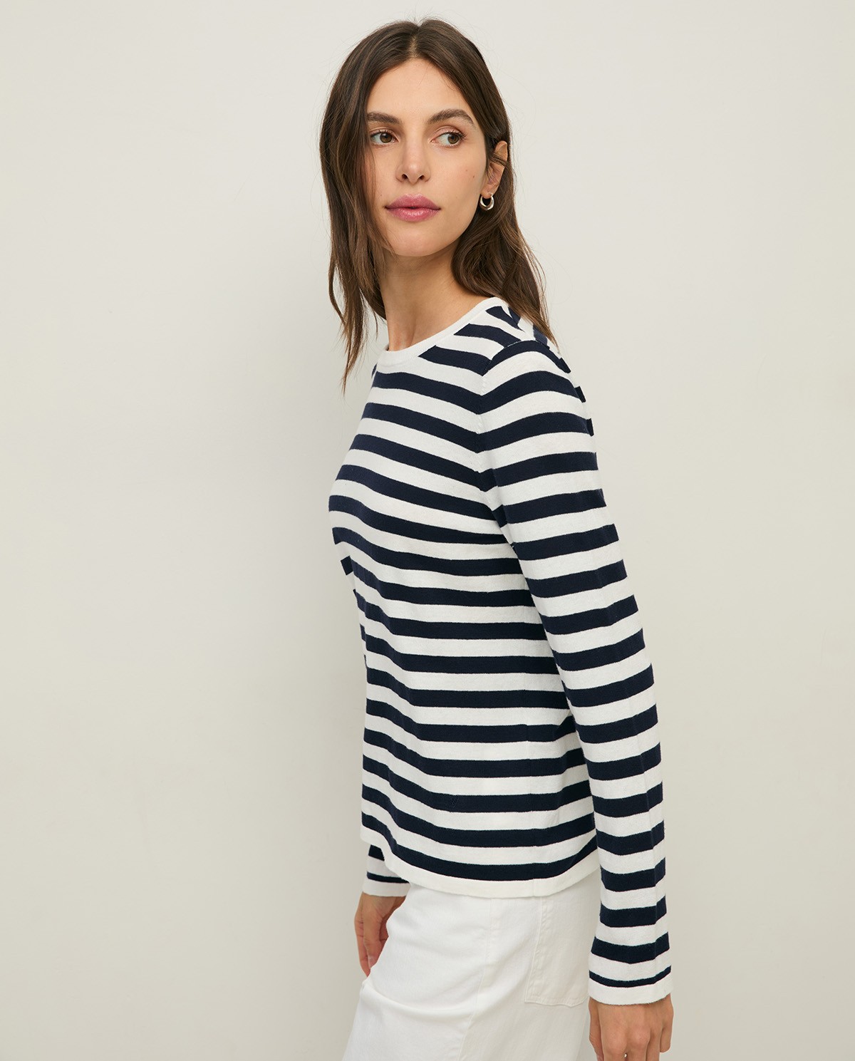 Jersey algodón estampado rayas en color azul oscuro, vista frontal con detalle del tejido 4