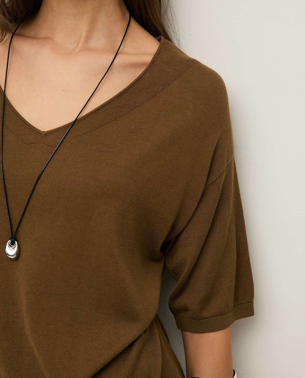 Short-sleeve V-neck sweater|Yerse 2