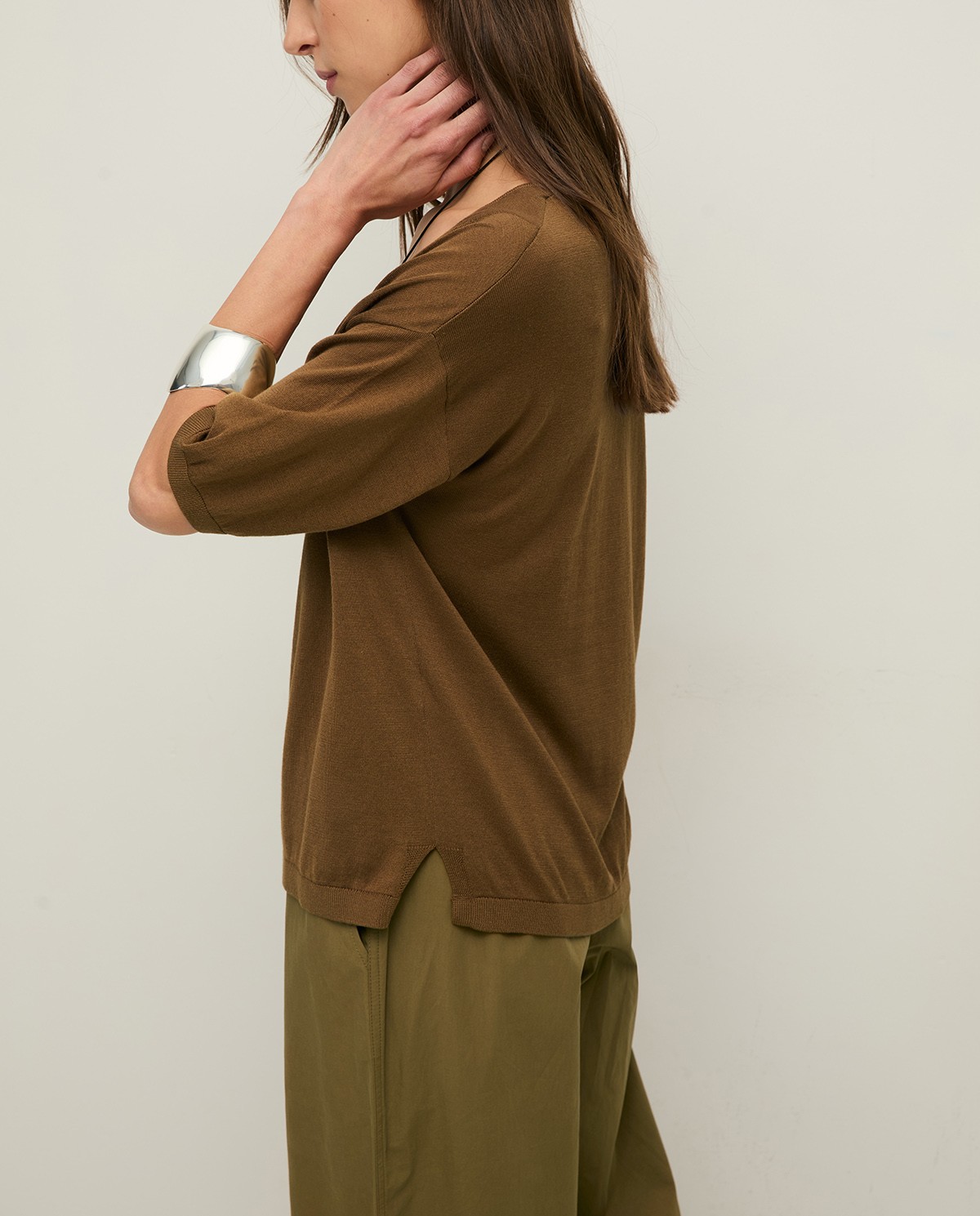 Short-sleeve V-neck sweater|Yerse 3