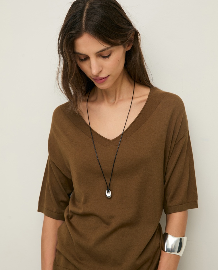 Short-sleeve V-neck sweater|Yerse